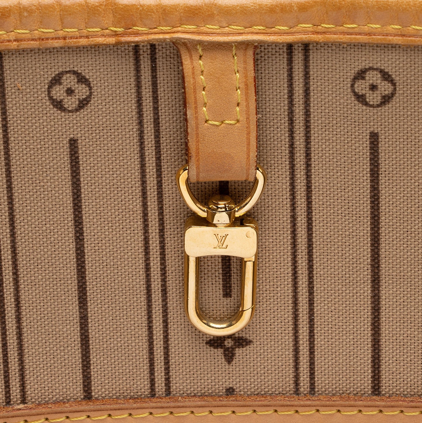 Louis Vuitton Monogram Canvas Neverfull MM Tote (SHF-hsNXEh)