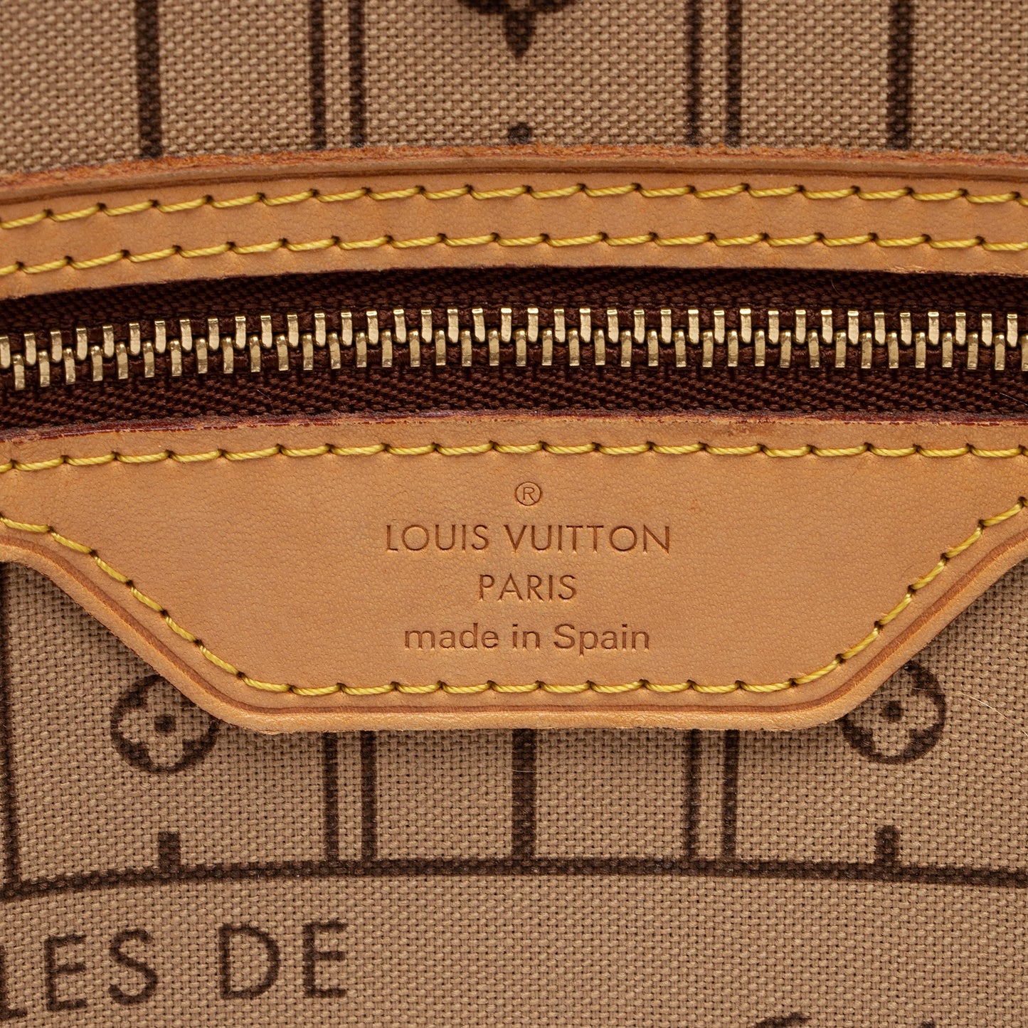 Louis Vuitton Monogram Canvas Neverfull MM Tote (SHF-hsNXEh)