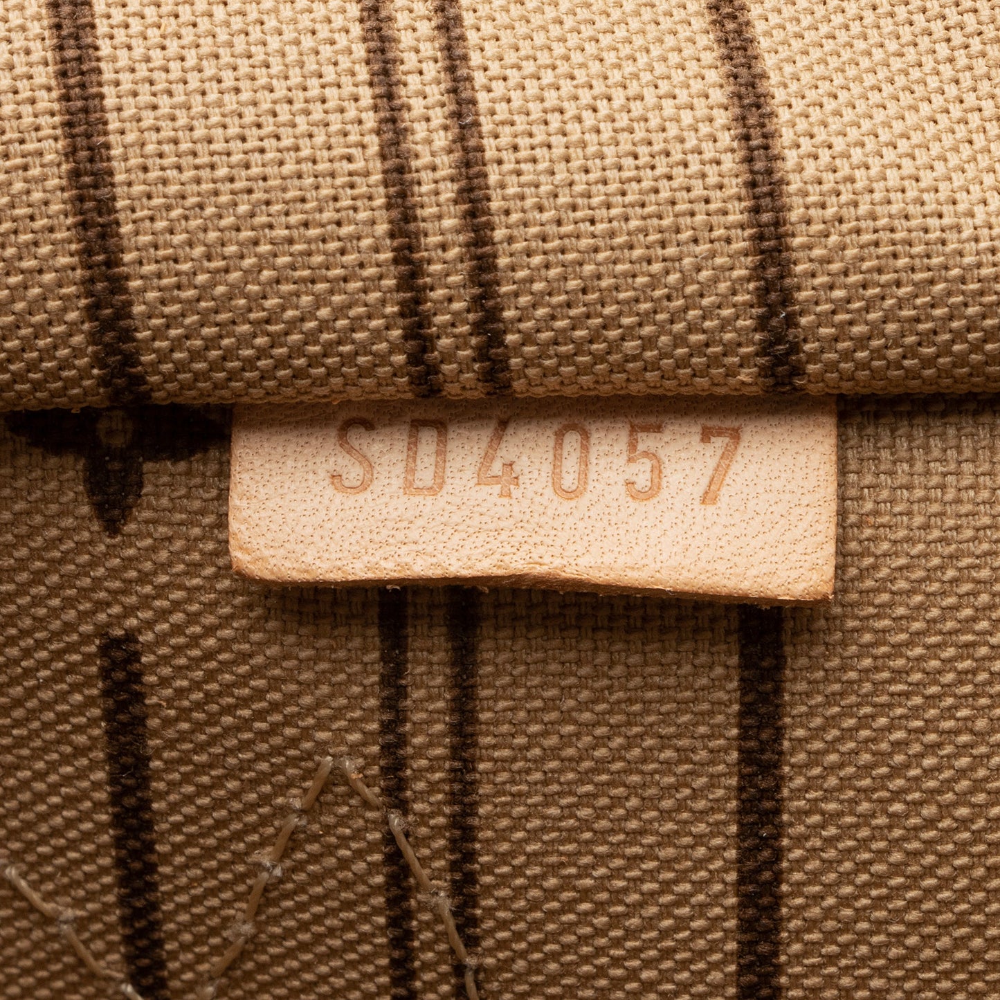 Louis Vuitton Monogram Canvas Neverfull MM Tote (SHF-Wz20wr)