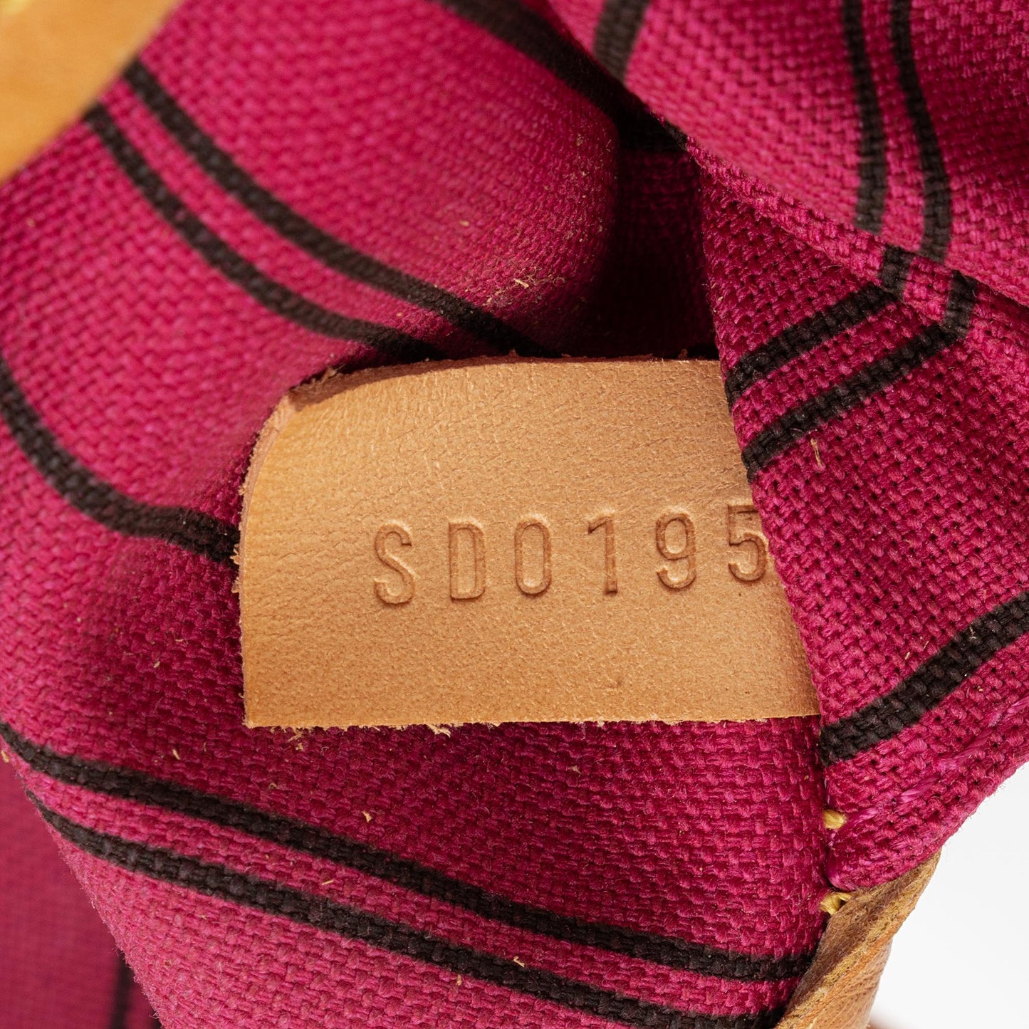 Louis Vuitton Monogram Canvas Neverfull MM Tote (SHF-iwDHmu)