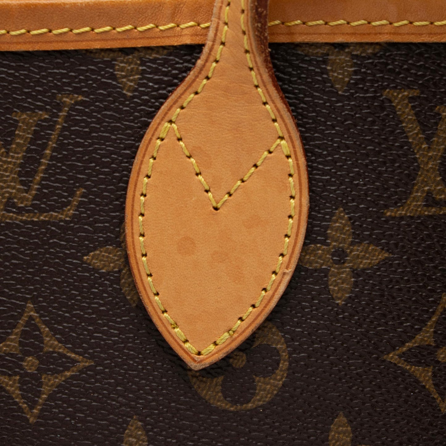 Louis Vuitton Monogram Canvas Neverfull MM Tote (SHF-iwDHmu)