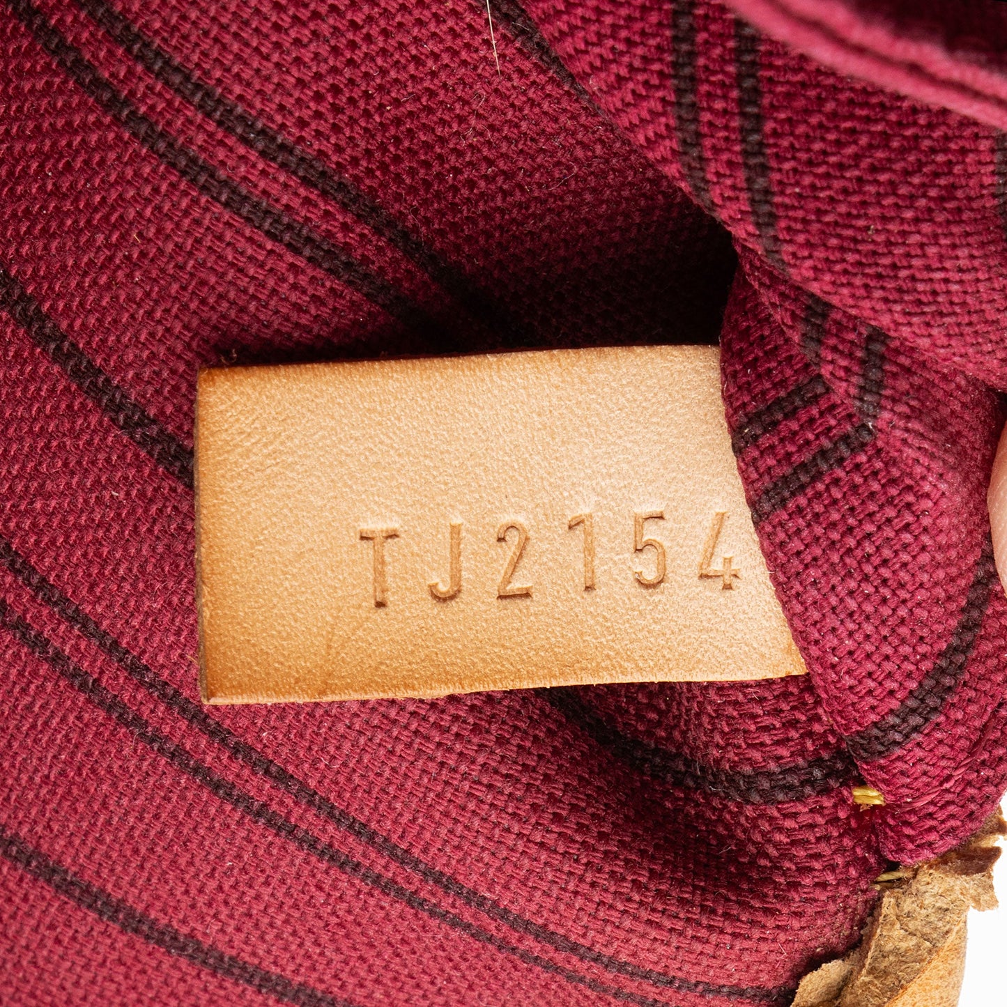Louis Vuitton Monogram Canvas Neverfull MM Tote (SHF-VpGMHU)