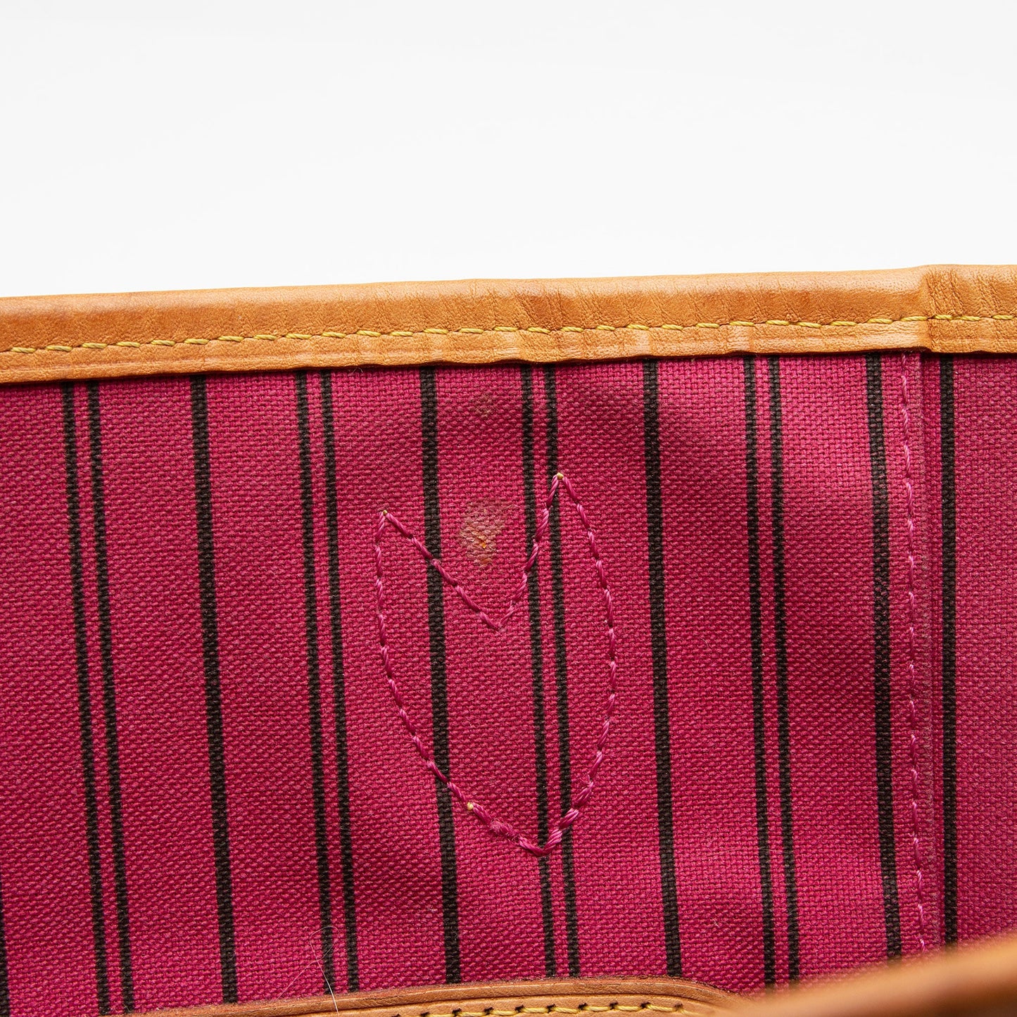 Louis Vuitton Monogram Canvas Neverfull MM Tote (SHF-jBZVKi)