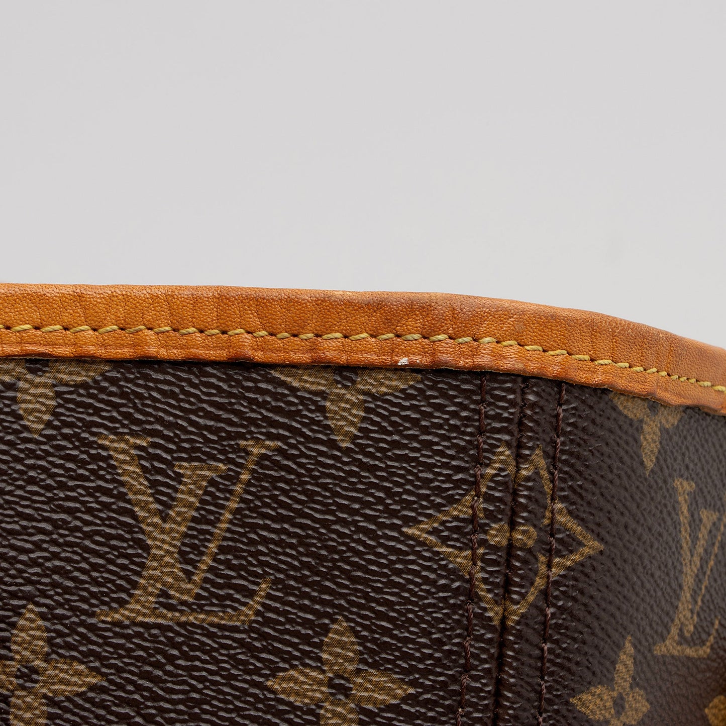 Louis Vuitton Monogram Canvas Neverfull MM Tote (SHF-EKwIkP)