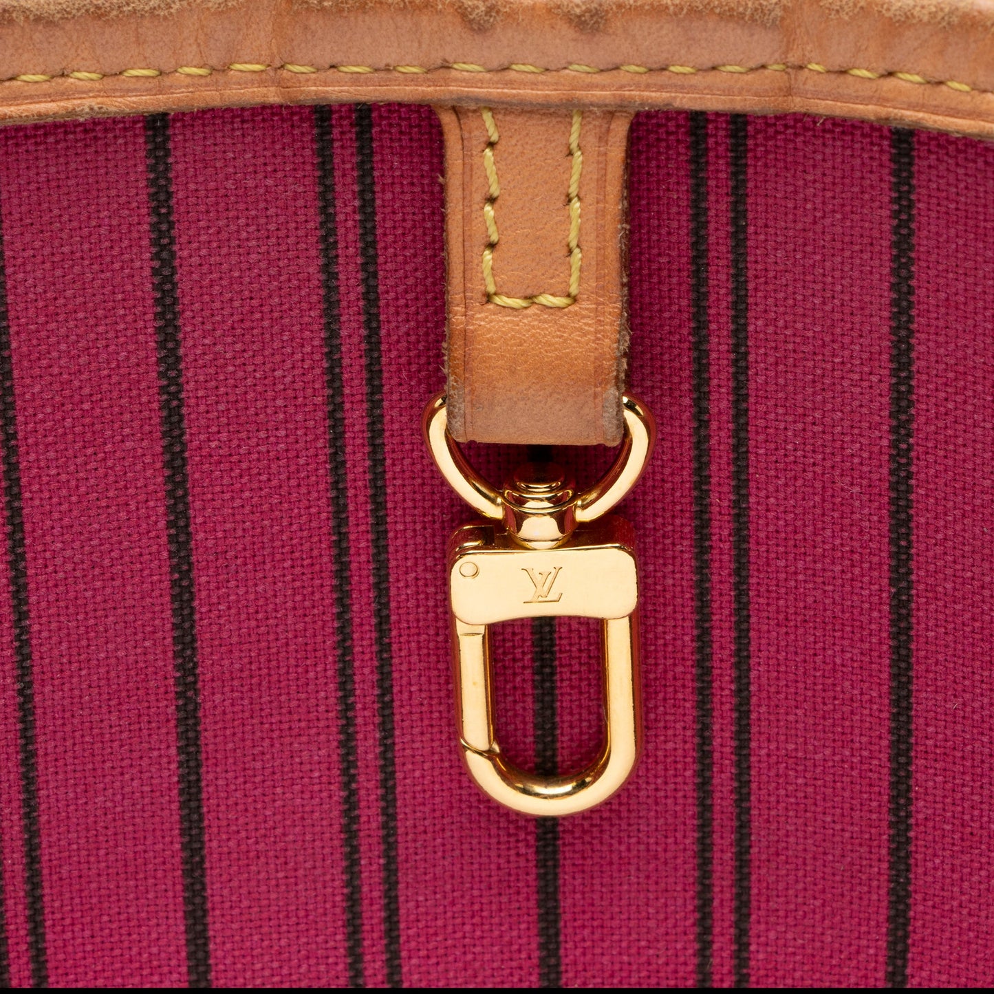 Louis Vuitton Monogram Canvas Neverfull MM Tote (SHF-JvX4OJ)