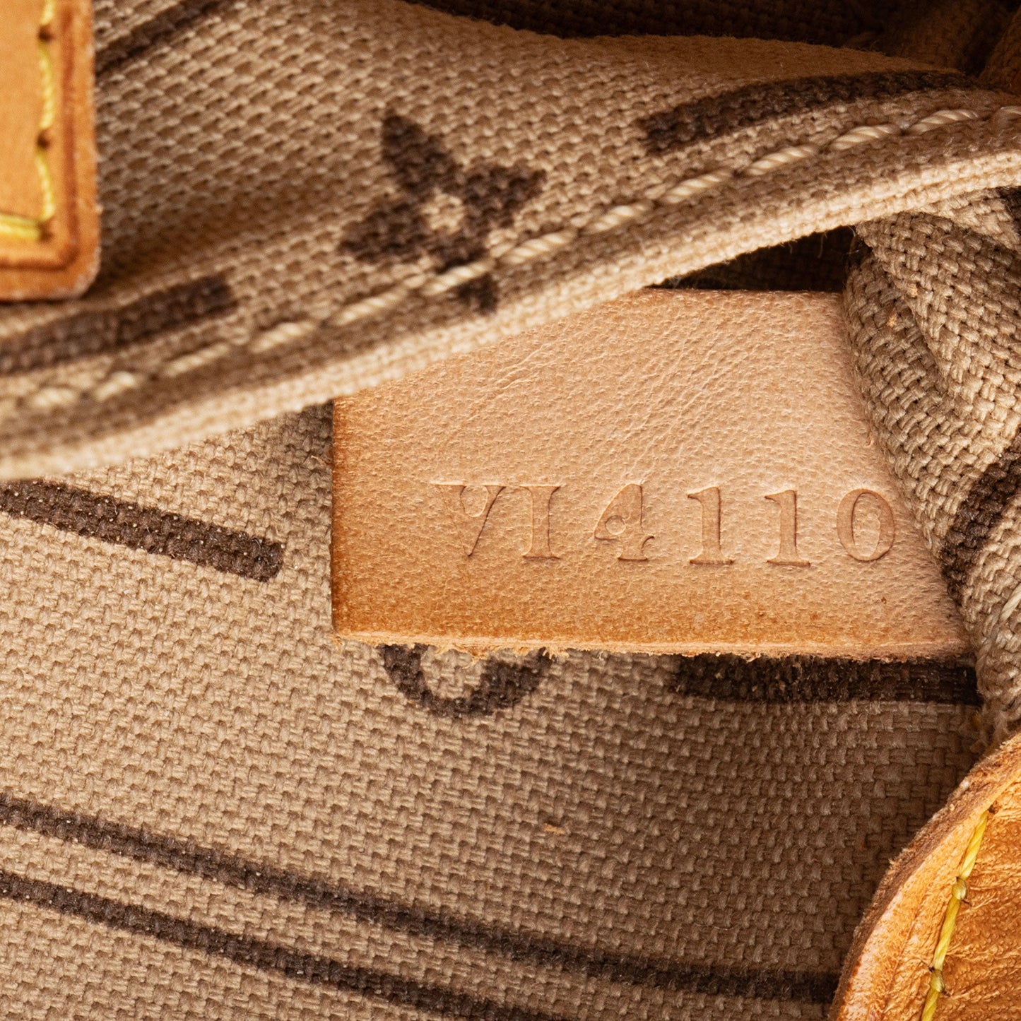 Louis Vuitton Monogram Canvas Neverfull PM Tote -  (SHF-CbJaDa)
