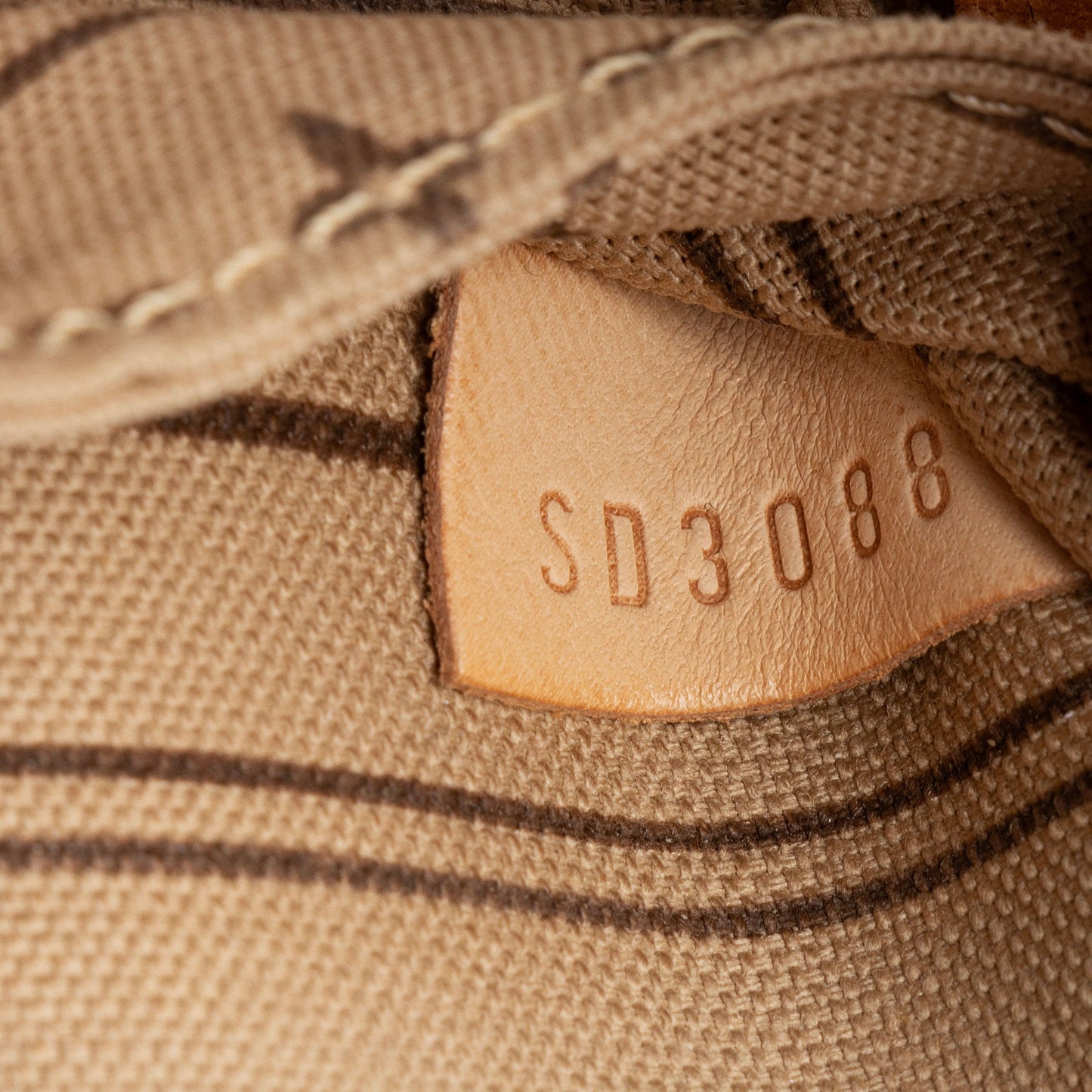 Louis Vuitton Monogram Canvas Neverfull PM Tote (SHF-igruyY)