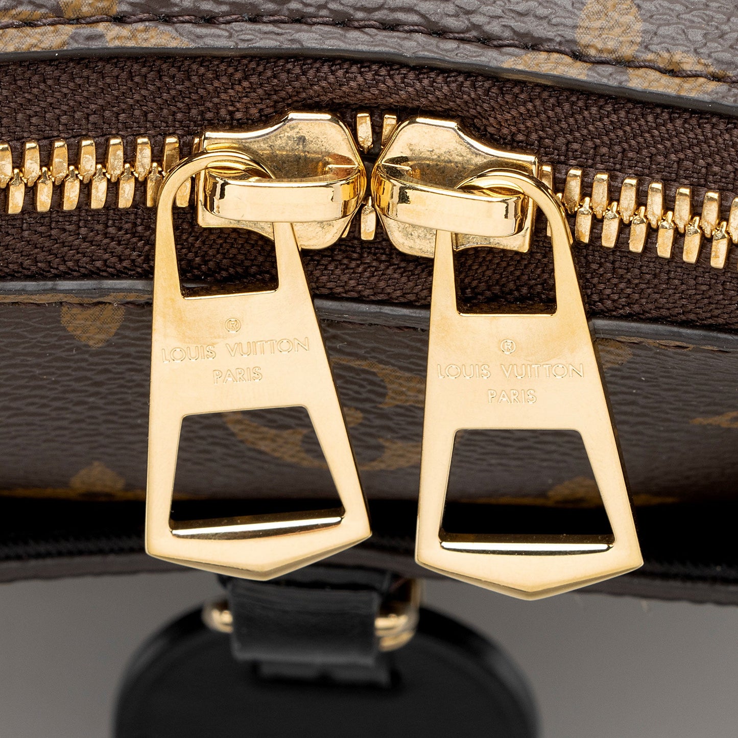 Louis Vuitton Monogram Canvas Odeon MM NM Shoulder Bag