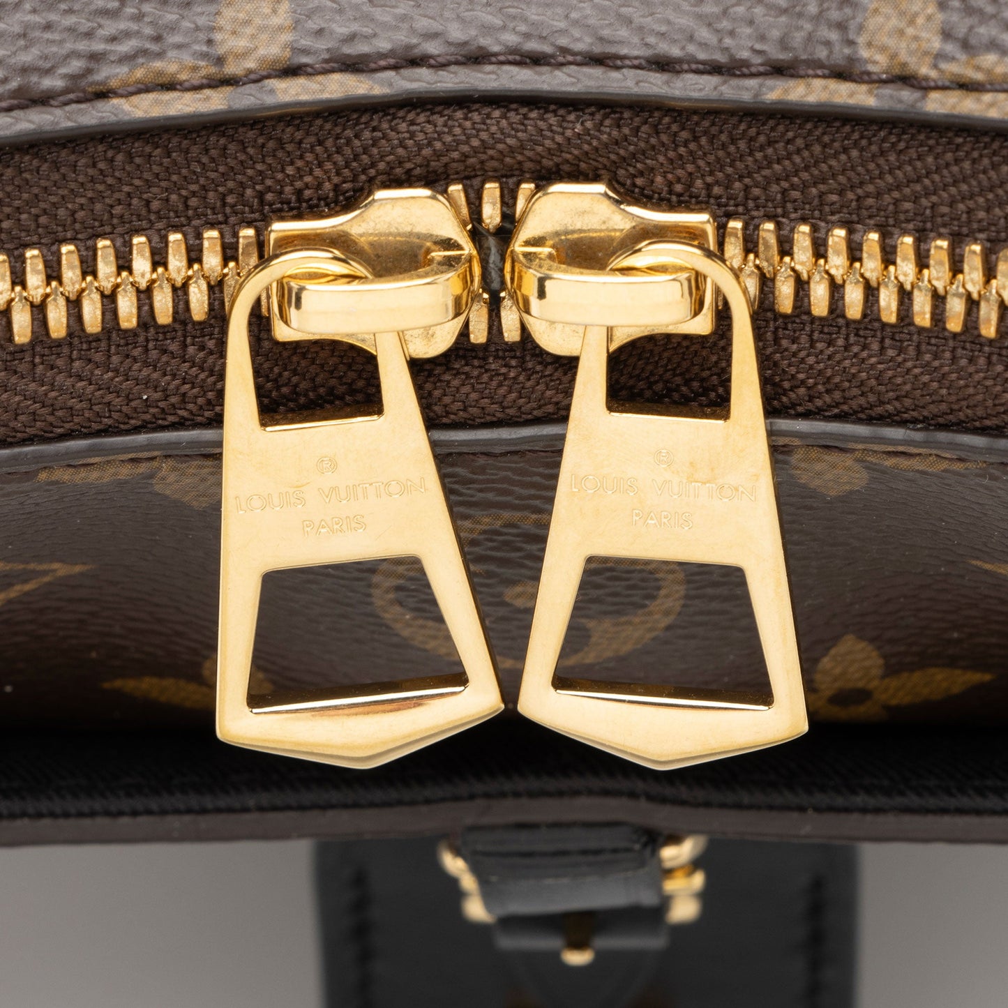 Louis Vuitton Monogram Canvas Odeon MM NM Shoulder Bag