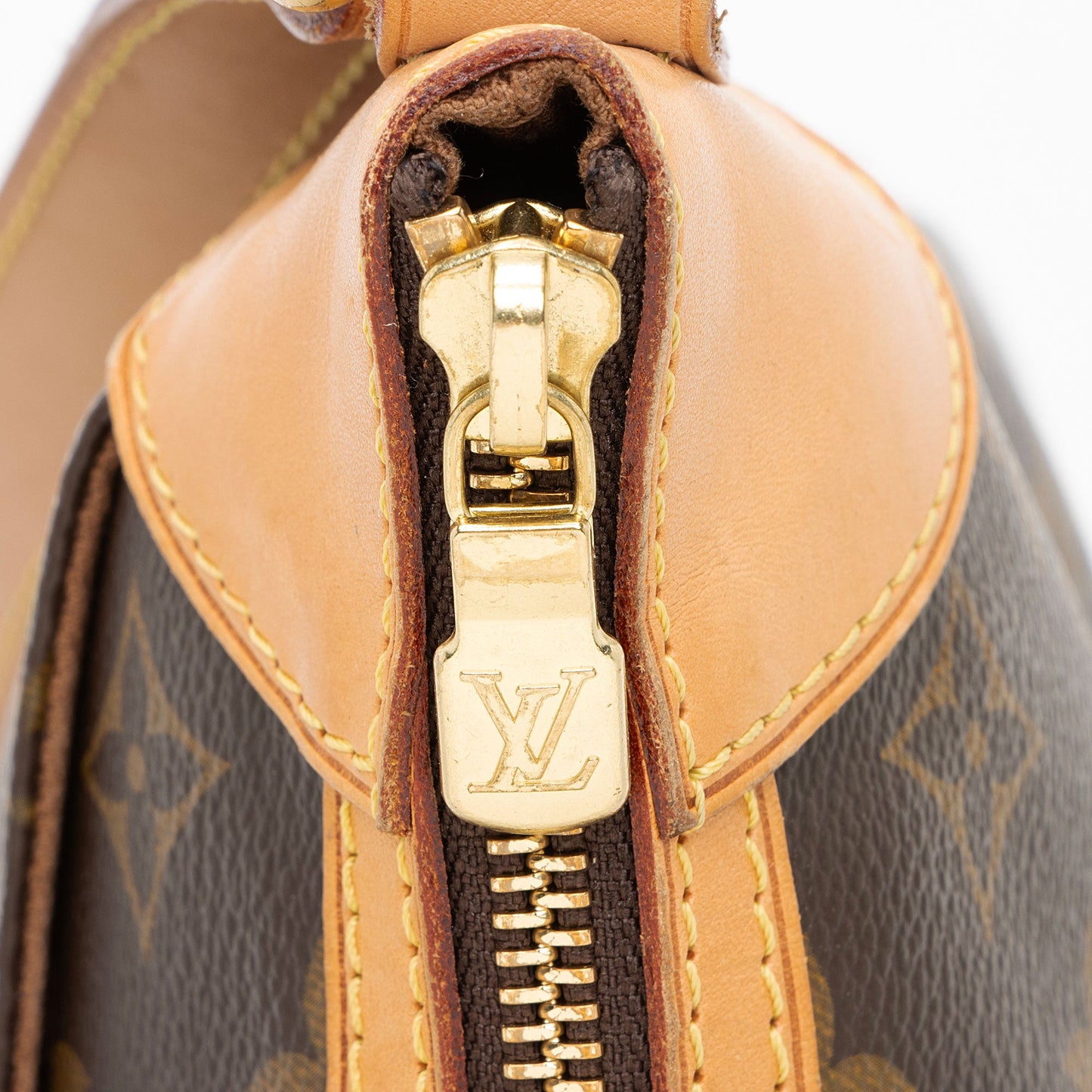 Louis Vuitton Monogram Canvas Odeon PM Shoulder Bag (SHF-nPAnzz)
