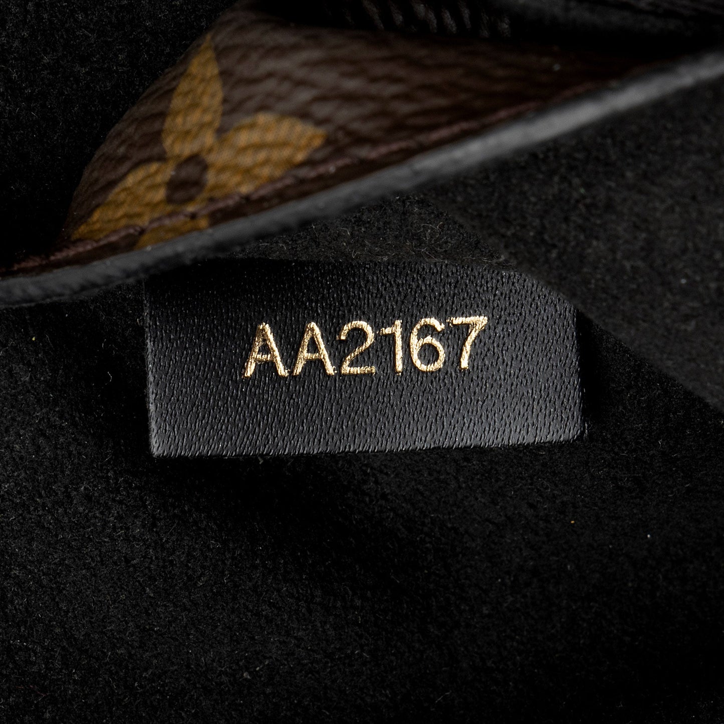 Louis Vuitton Monogram Canvas One Handle MM Flap Bag (SHF-OWbGjJ)