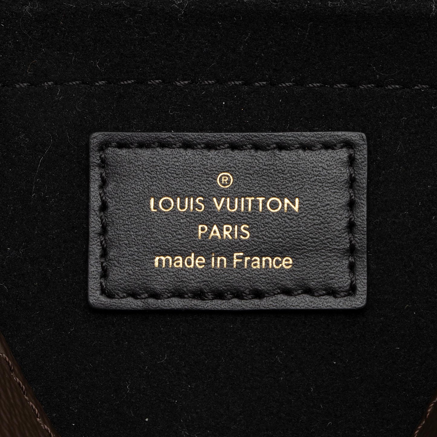 Louis Vuitton Monogram Canvas Padlock on Strap (SHF-qEAVXe)
