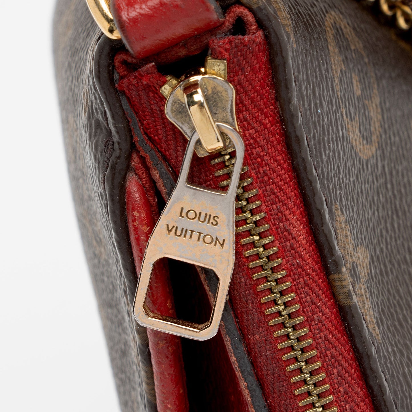 Louis Vuitton Monogram Canvas Pallas Clutch -  (SHF-OgqvvG)