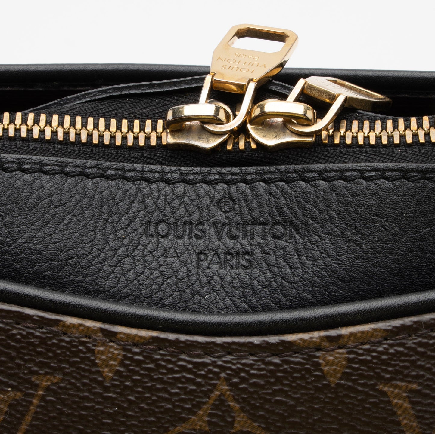 Louis Vuitton Monogram Canvas Pallas Satchel (SHF-PwYfux)
