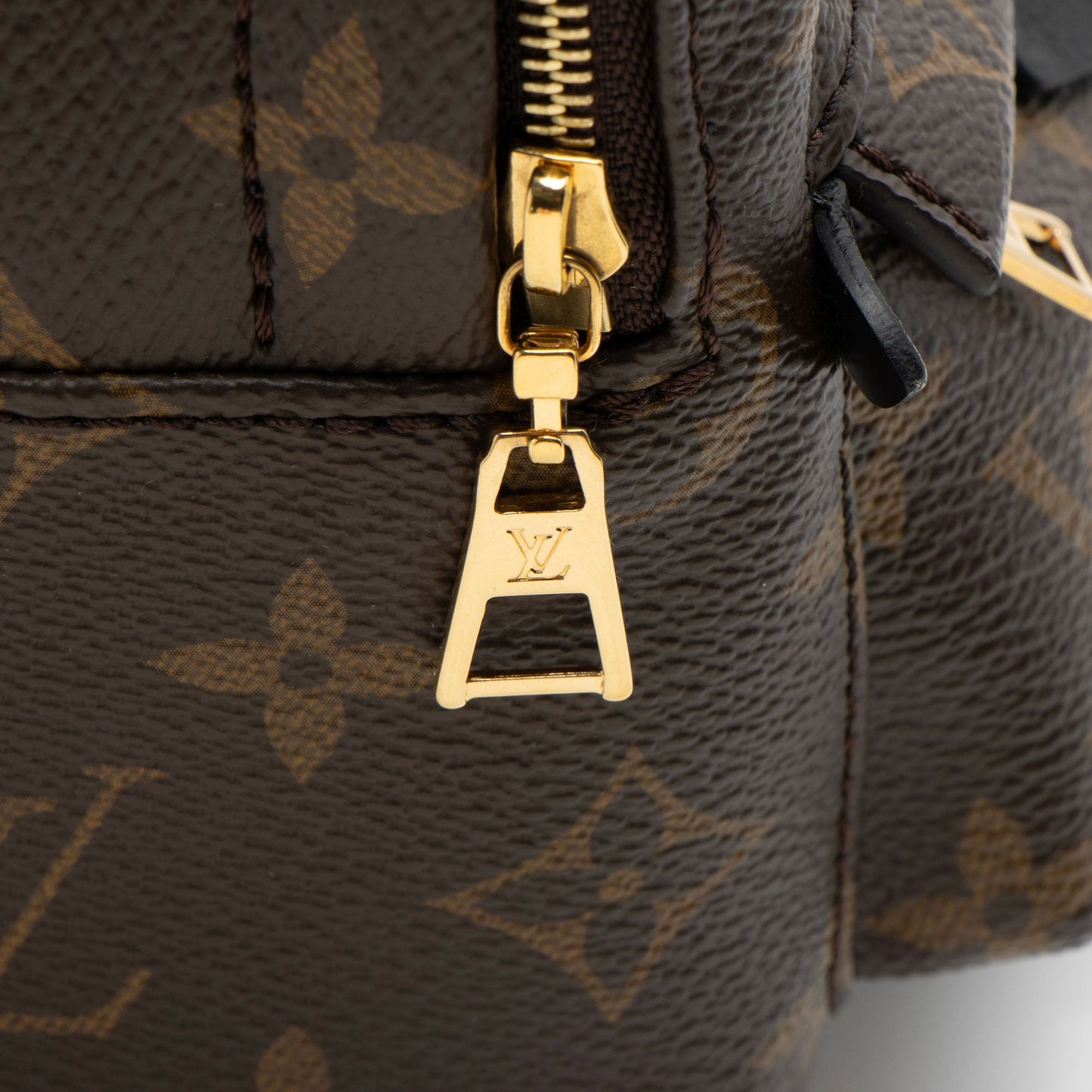 Louis Vuitton Monogram Canvas Palm Springs Mini Backpack (SHF-RduilD)