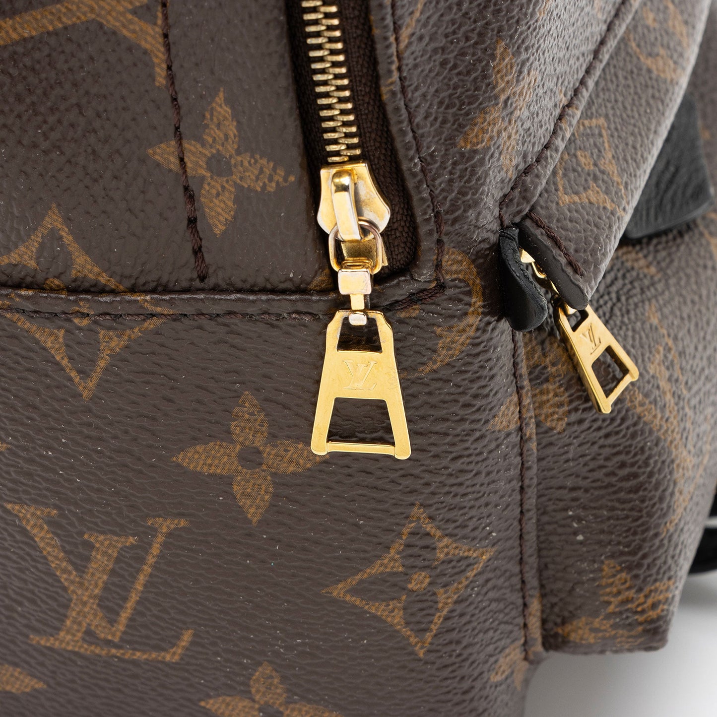 Louis Vuitton Monogram Canvas Palm Springs Mini Backpack (SHF-PpoCsf)