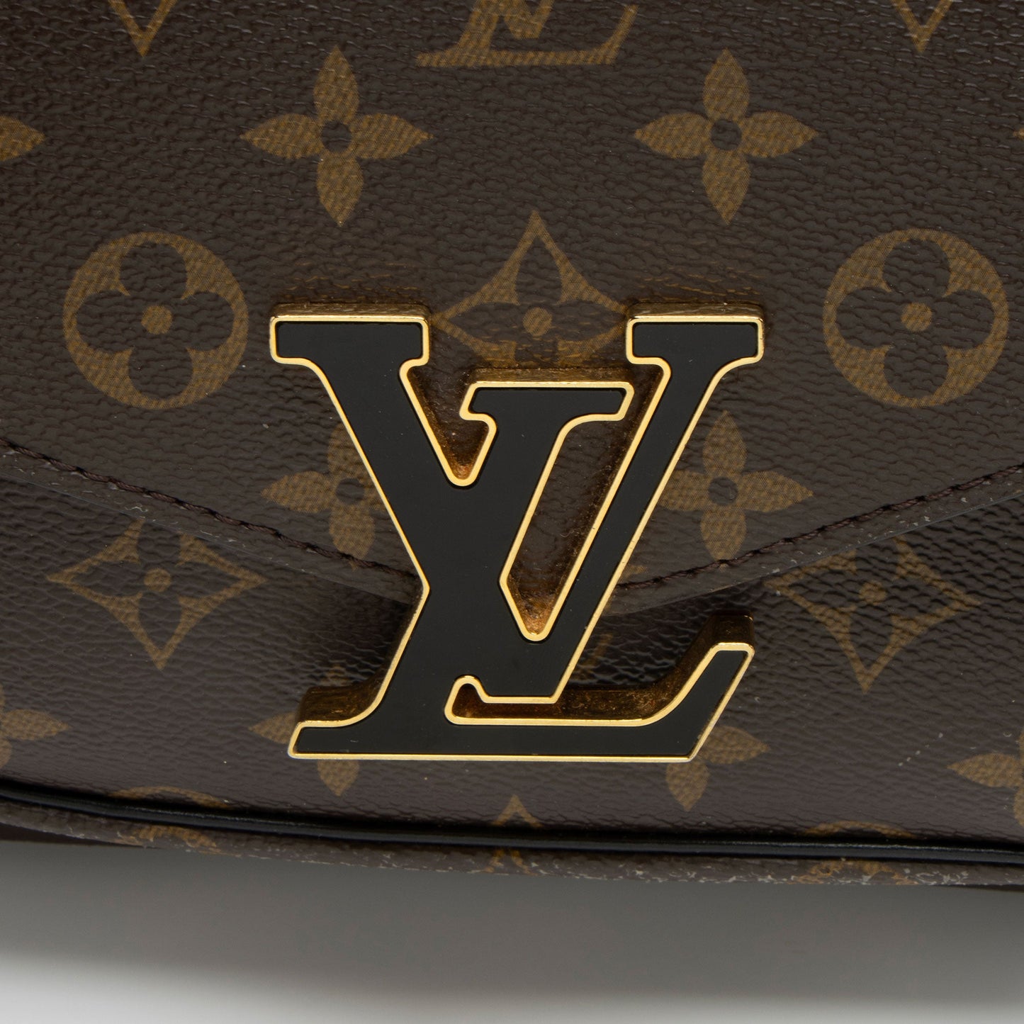 Louis Vuitton Monogram Canvas Passy Shoulder Bag -  (SHF-FyFeAZ)