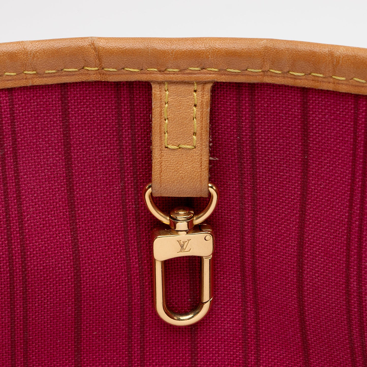 Louis Vuitton Monogram Canvas Patches Neverfull MM Tote (SHF-VCZIdY)