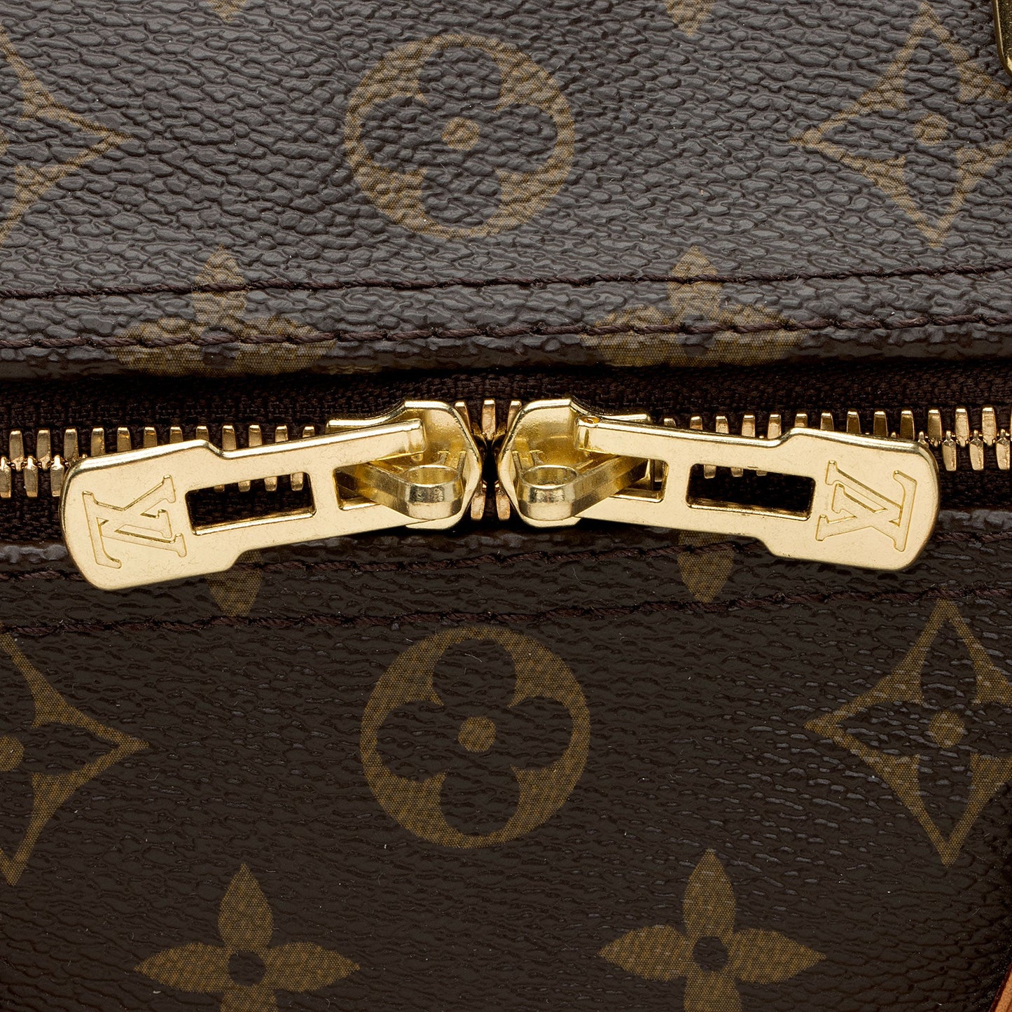 Louis Vuitton Monogram Canvas Patches Speedy Bandouliere 30 Satchel (SHF-Vfe38r)