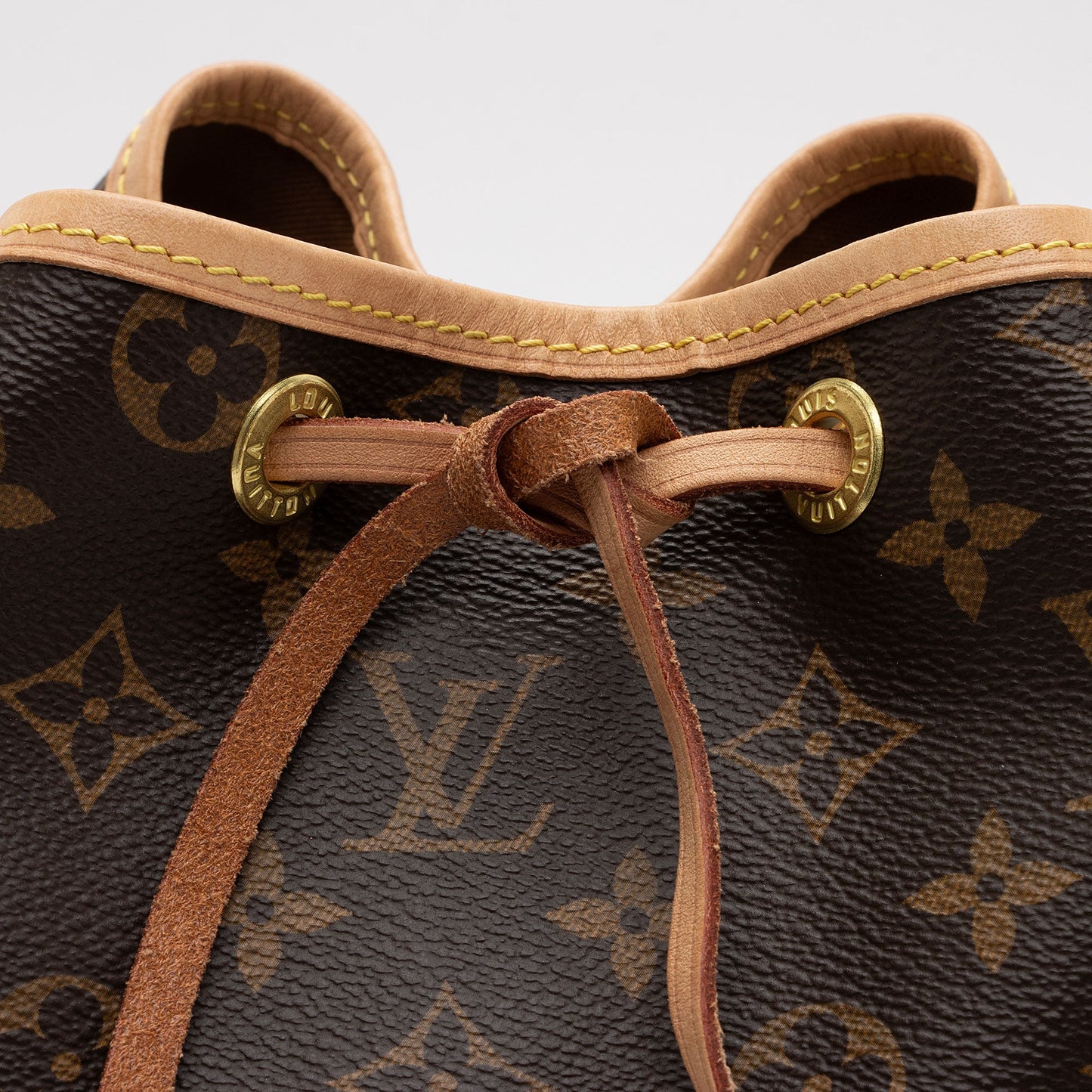 Louis Vuitton Monogram Canvas Petit Noe NM Shoulder Bag (SHF-ygUpvv)