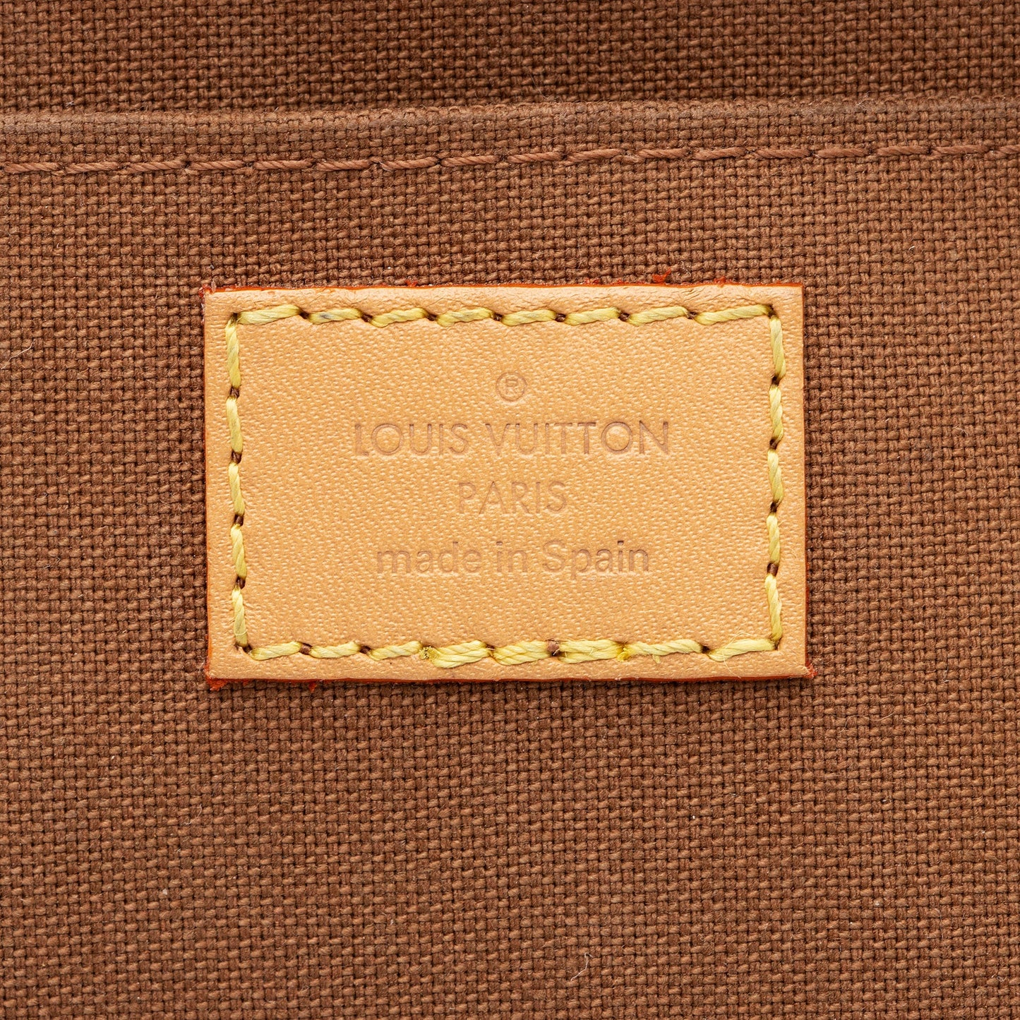 Louis Vuitton Monogram Canvas Petit Sac Plat Shoulder Bag (SHF-XKuDno)