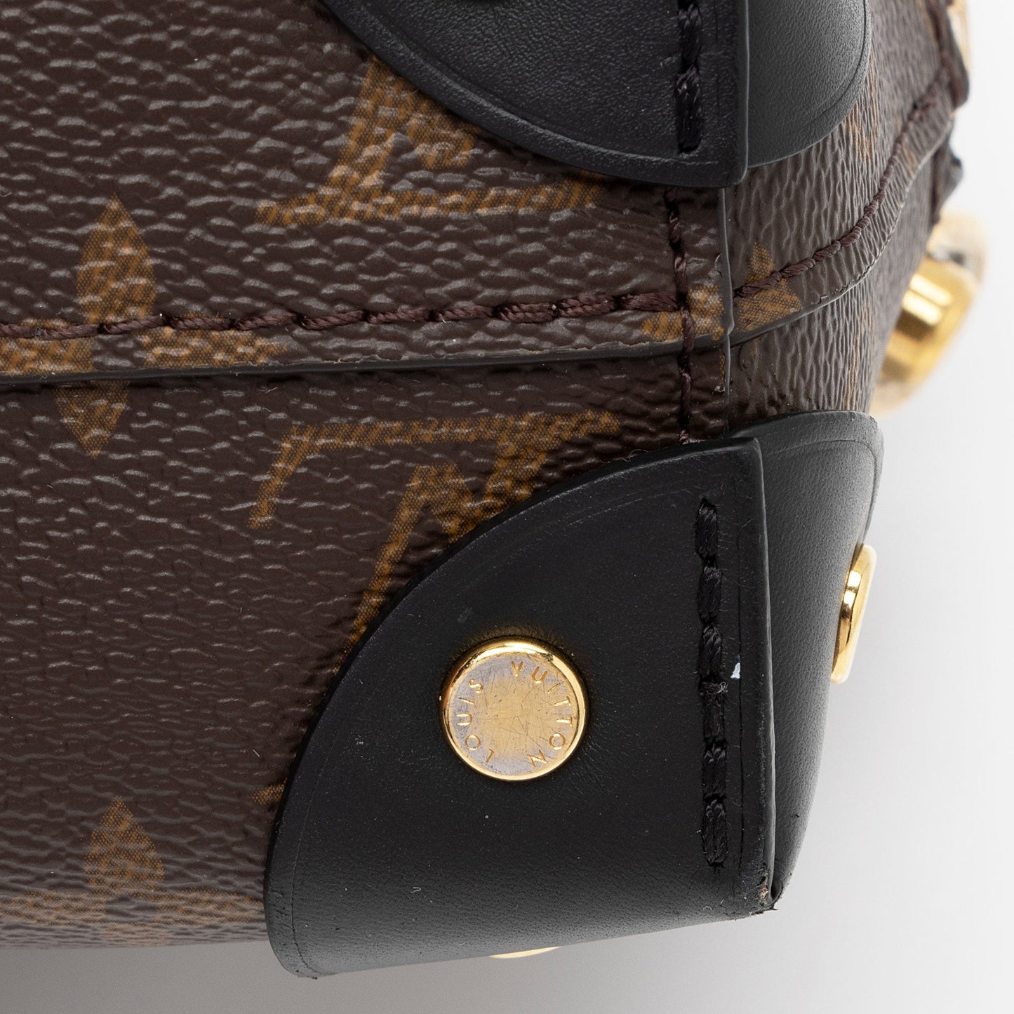 Louis Vuitton Monogram Canvas Petite Malle Souple Satchel (SHF-UveJUa)
