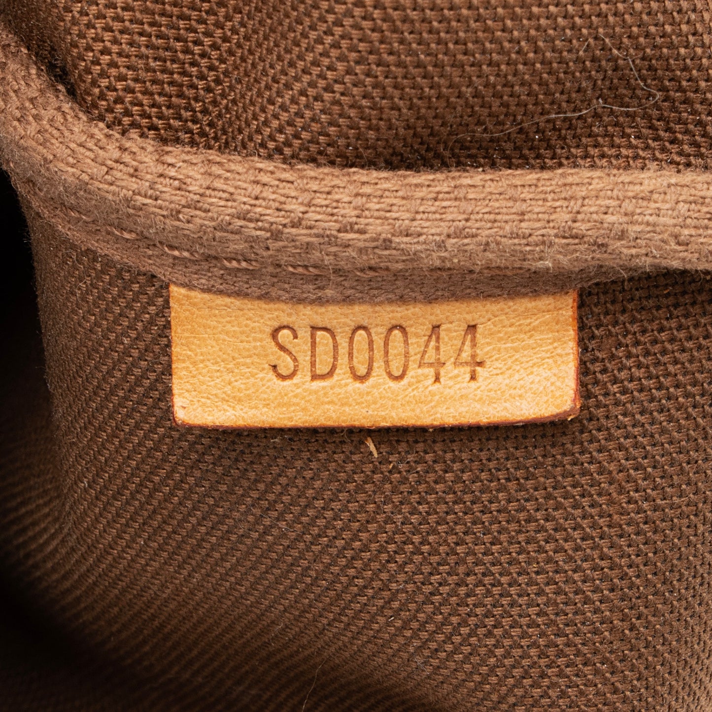 Louis Vuitton Monogram Canvas Pochette Accessoires (SHF-23073)