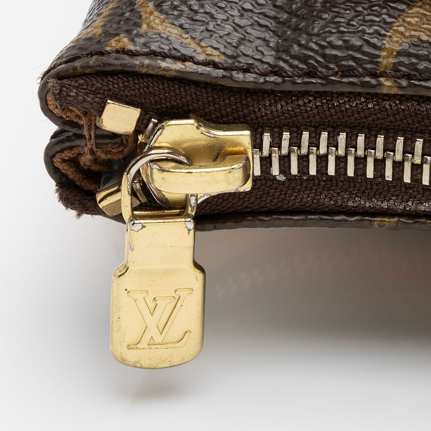 Louis Vuitton Monogram Canvas Pochette Bosphore Messenger Bag (SHF-wCZE0F)