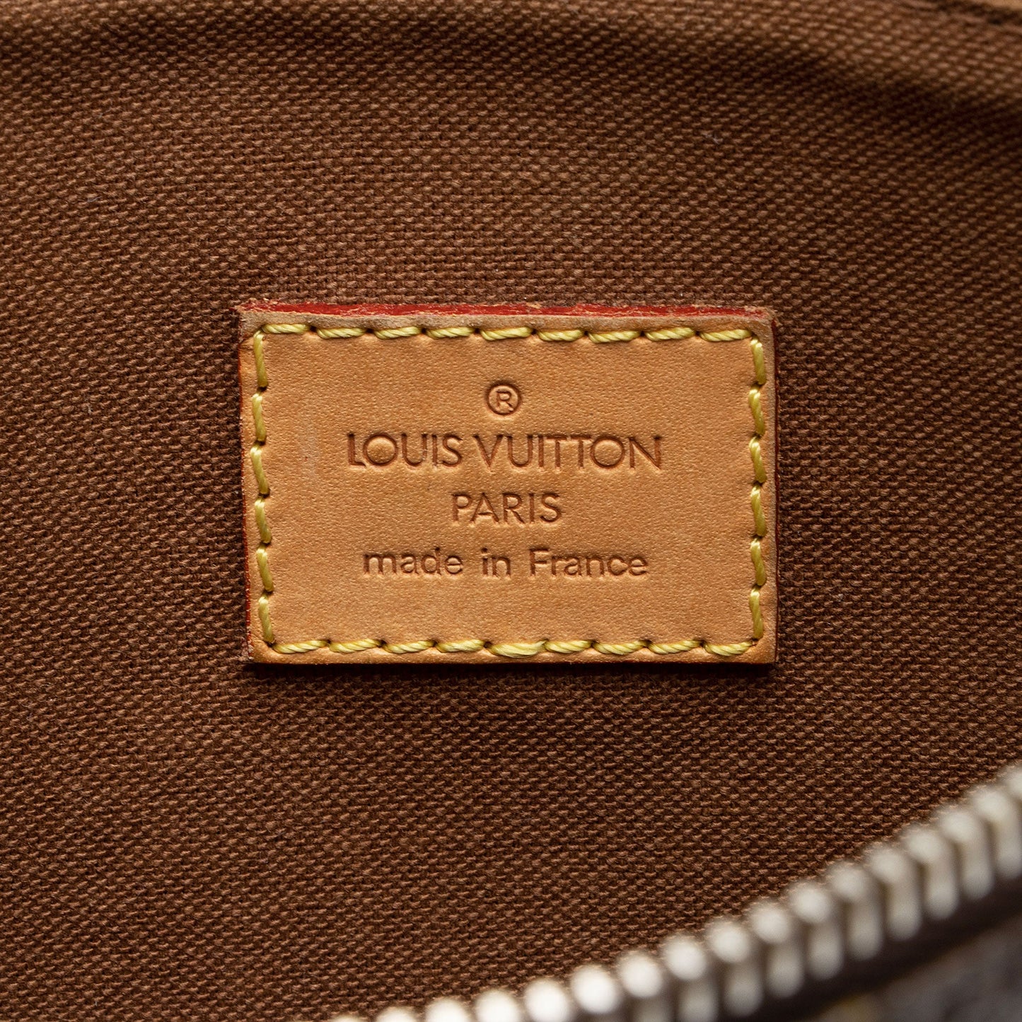 Louis Vuitton Monogram Canvas Pochette Bosphore Messenger Bag (SHF-wCZE0F)
