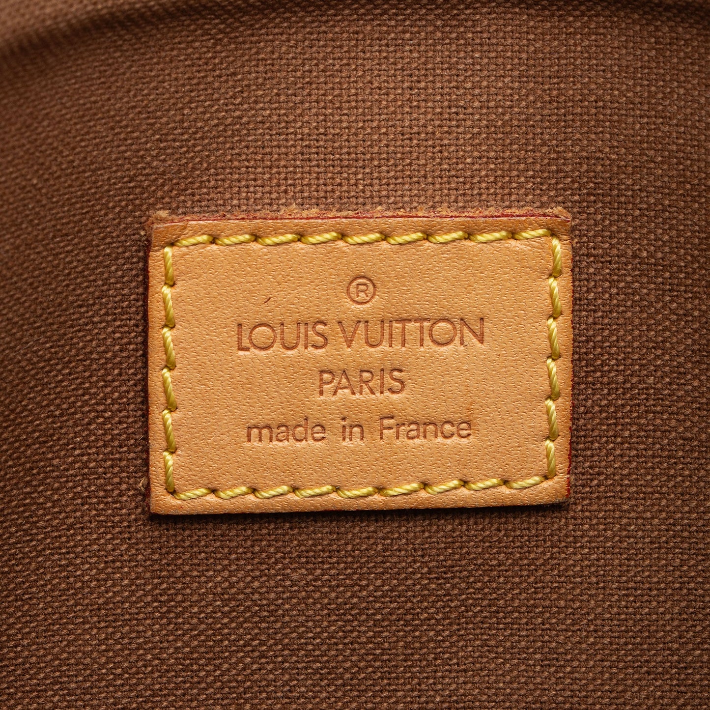 Louis Vuitton Monogram Canvas Pochette Bosphore Messenger Bag (SHF-GyD1MJ)
