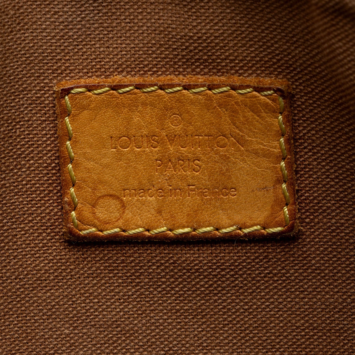 Louis Vuitton Monogram Canvas Pochette Bosphore Messenger (SHF-72xMgM)