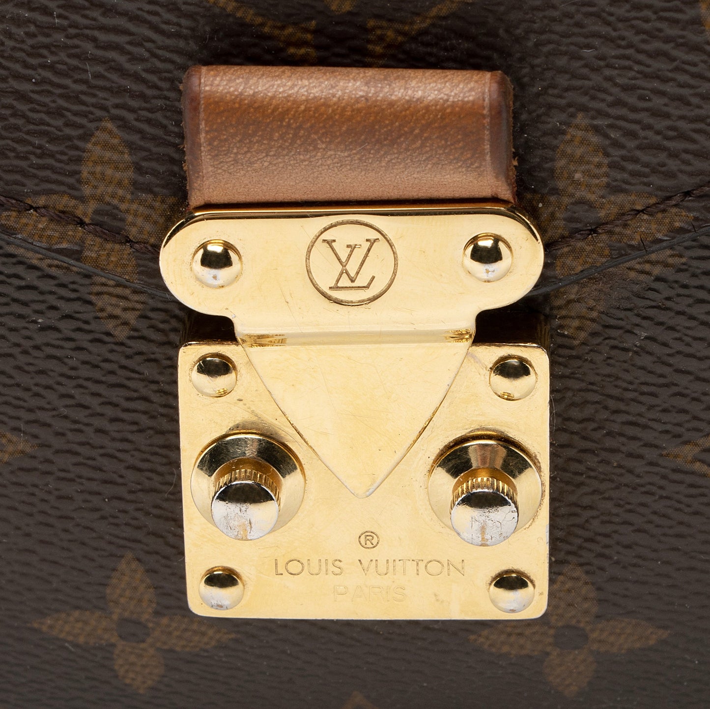 Louis Vuitton Monogram Canvas Pochette Metis Shoulder Bag (SHF-22653)
