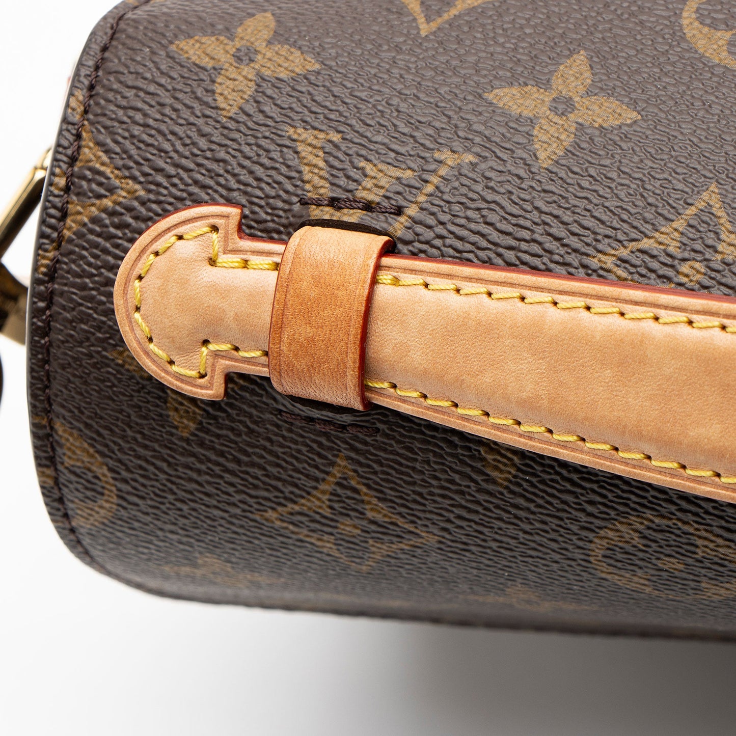 Louis Vuitton Monogram Canvas Pochette Metis Shoulder Bag (SHF-B5q5tA)