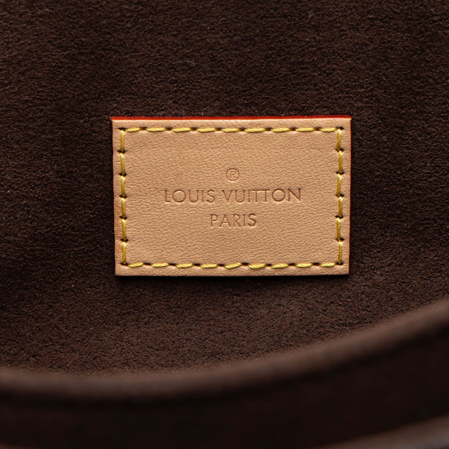 Louis Vuitton Monogram Canvas Pochette Metis Shoulder Bag (SHF-B5q5tA)