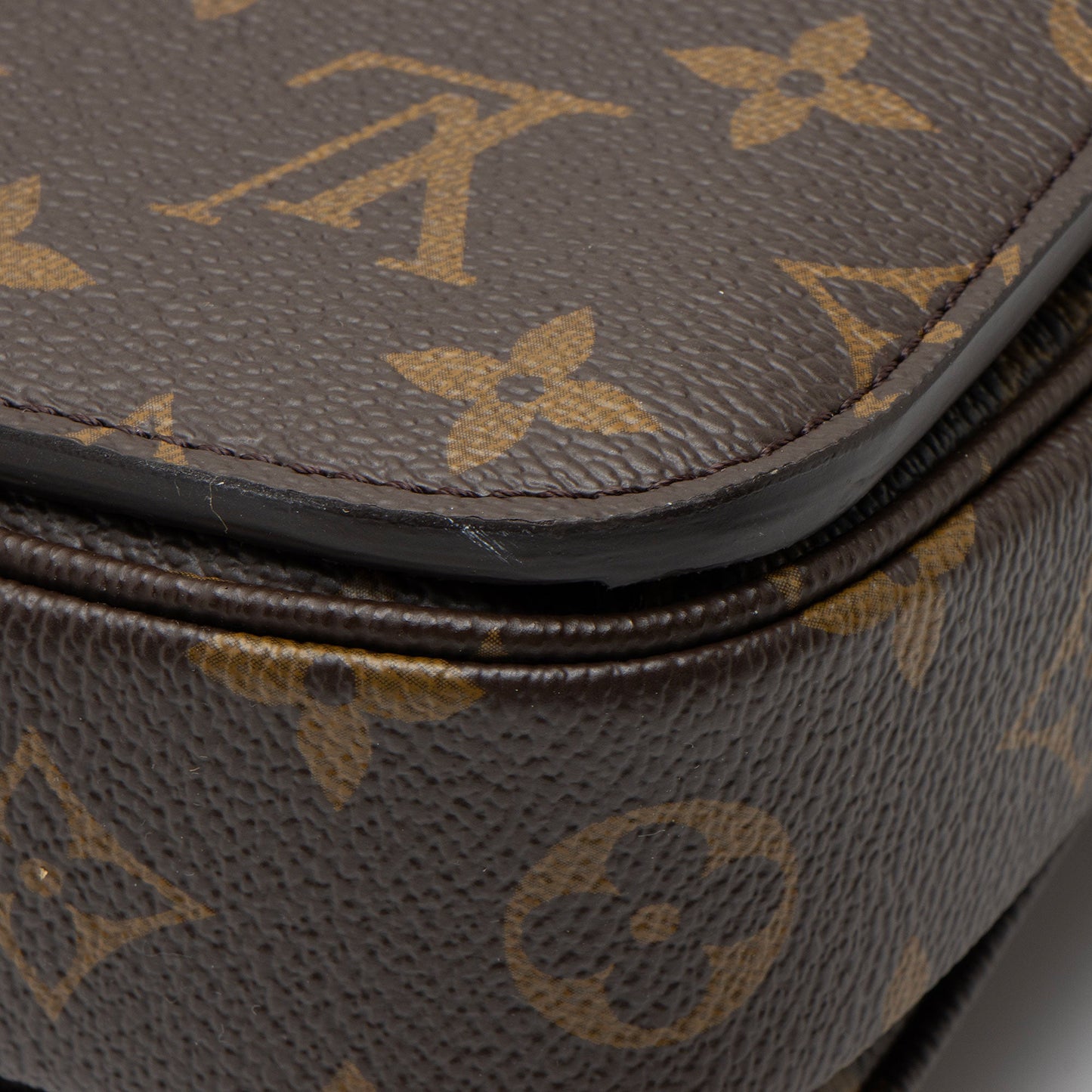 Louis Vuitton Monogram Canvas Pochette Metis Shoulder Bag