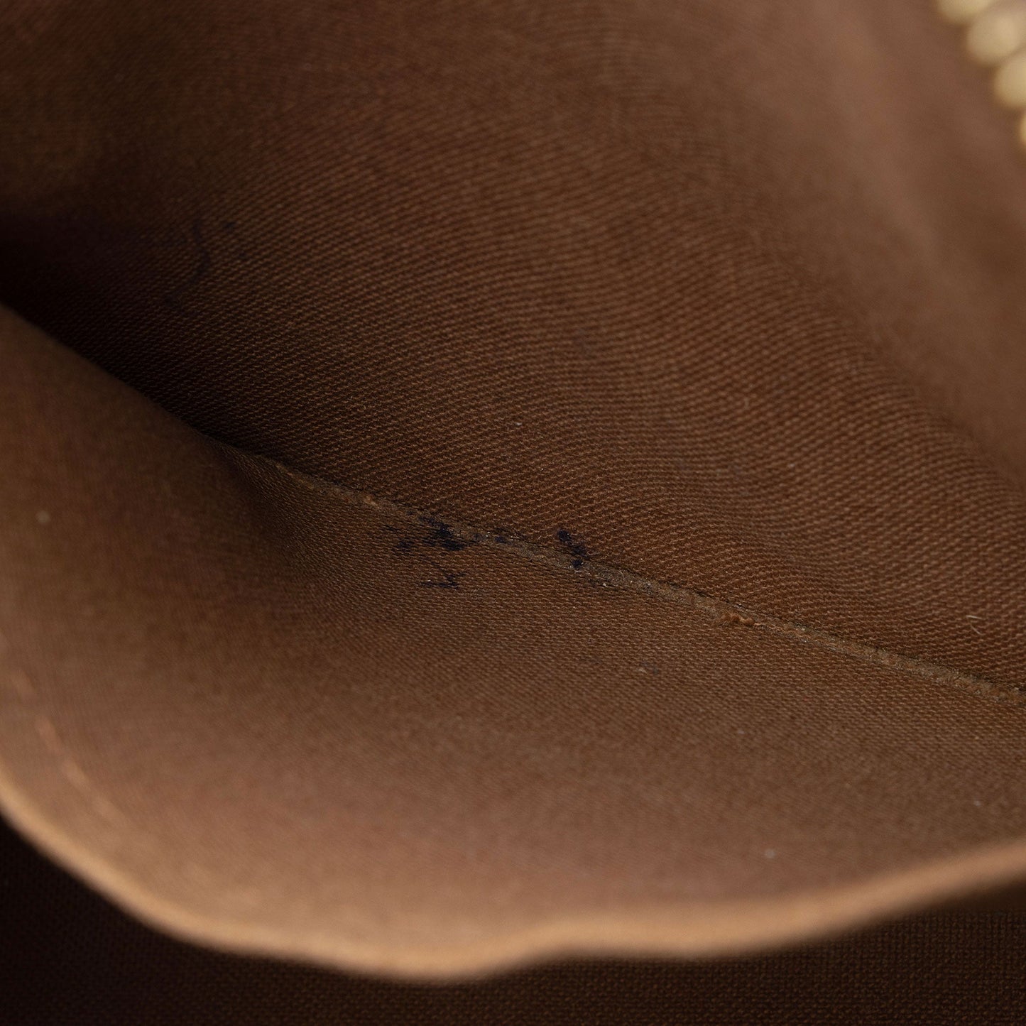 Louis Vuitton Monogram Canvas Popincourt Haute Shoulder Bag (SHF-9x0fN7)