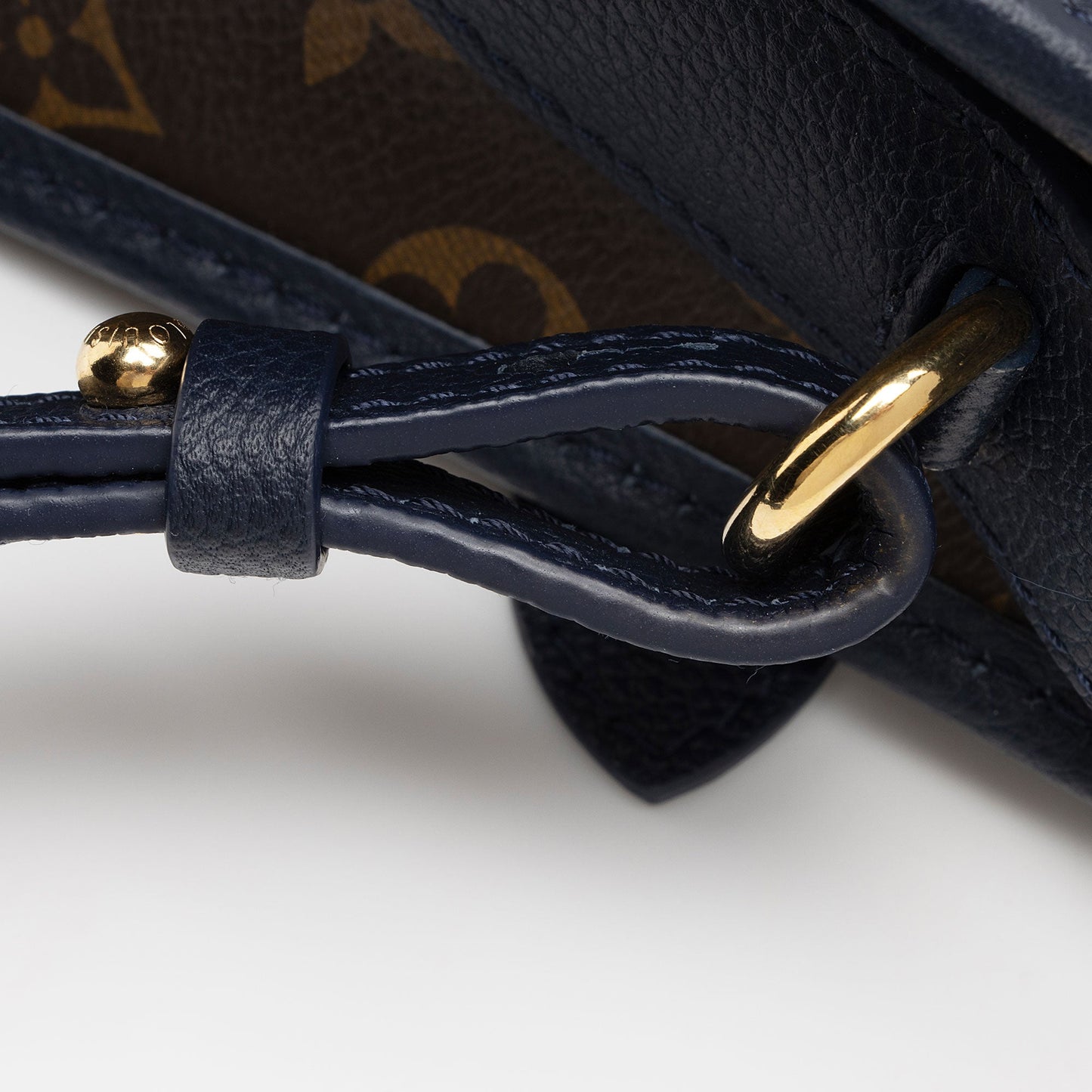 Louis Vuitton Monogram Canvas Popincourt PM Satchel (SHF-6yLLGx)