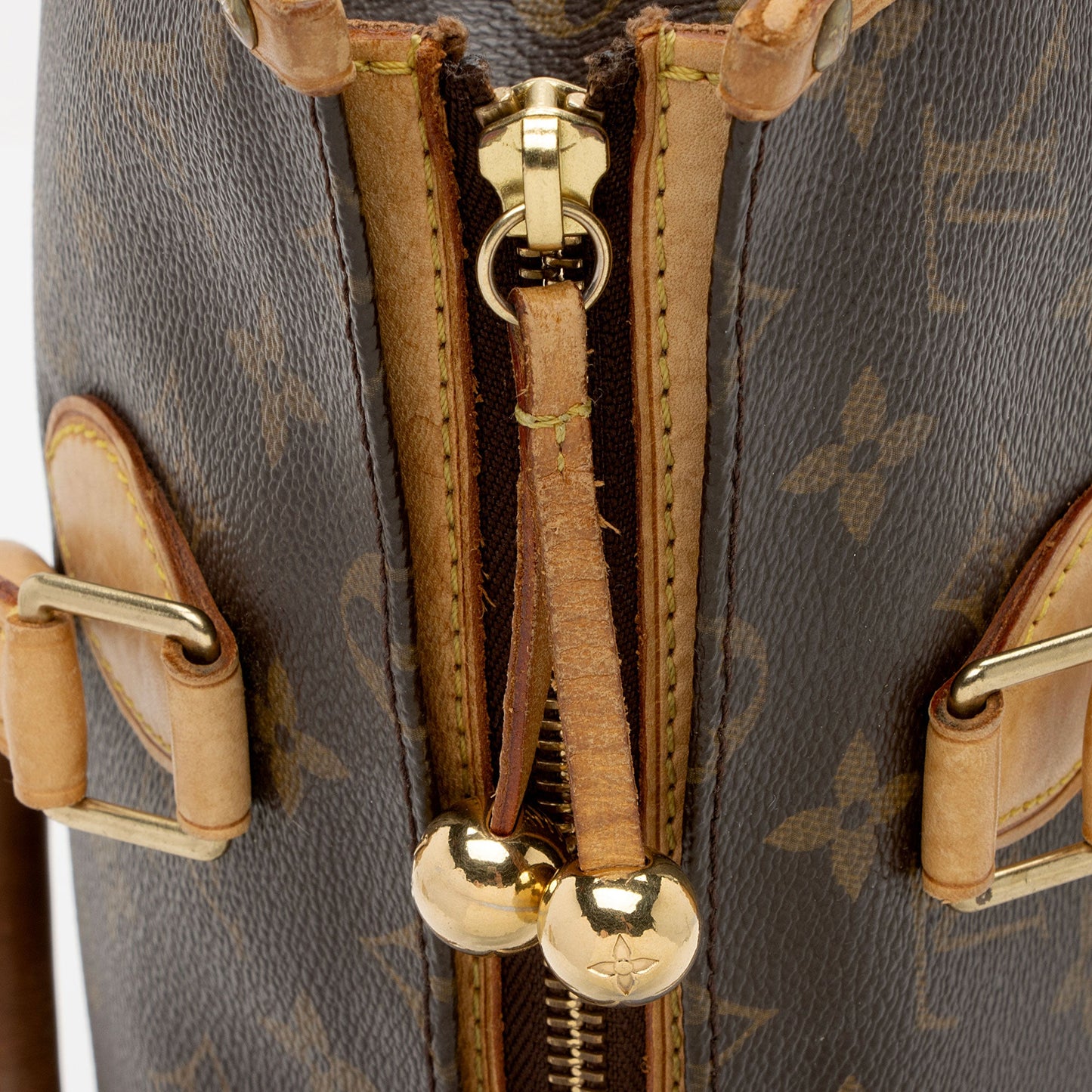Louis Vuitton Monogram Canvas Popincourt Satchel (SHF-MbAS69)