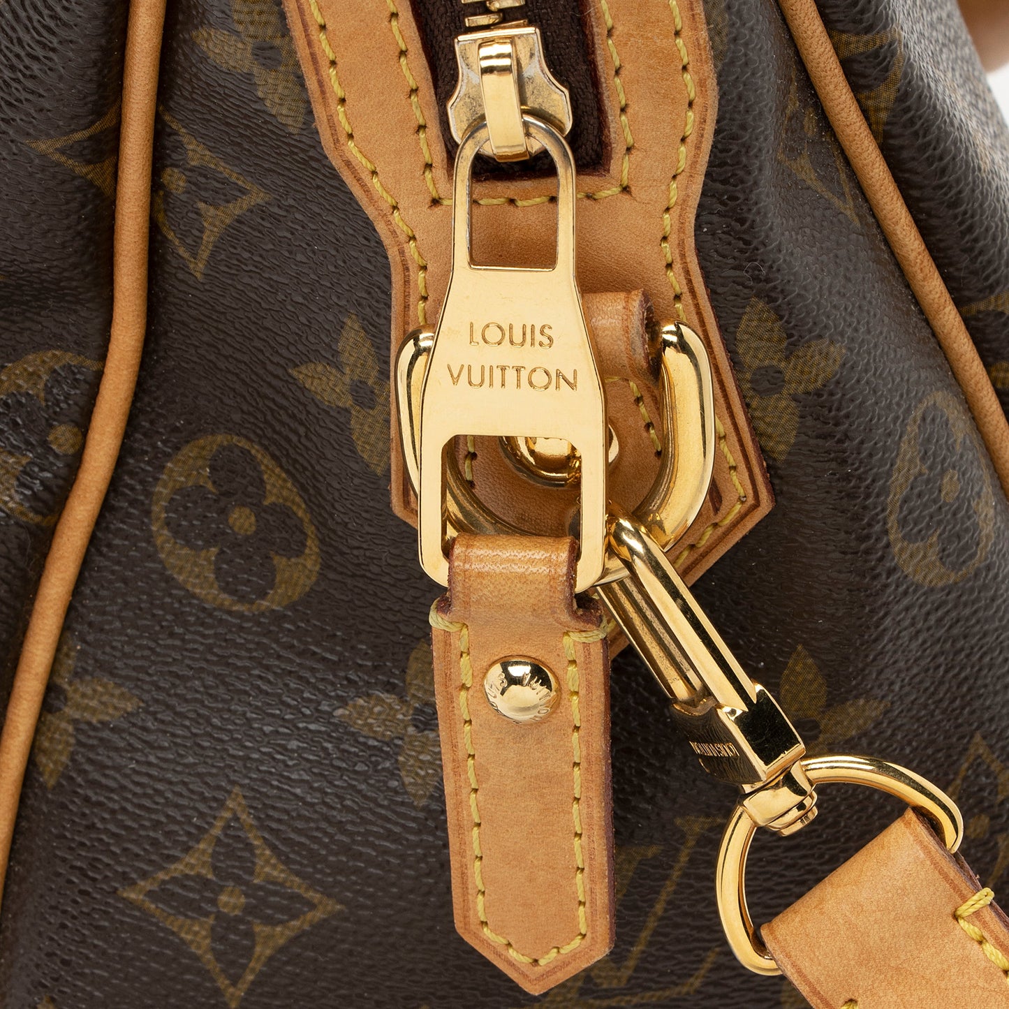 Louis Vuitton Monogram Canvas Retiro PM Satchel (SHF-22187)