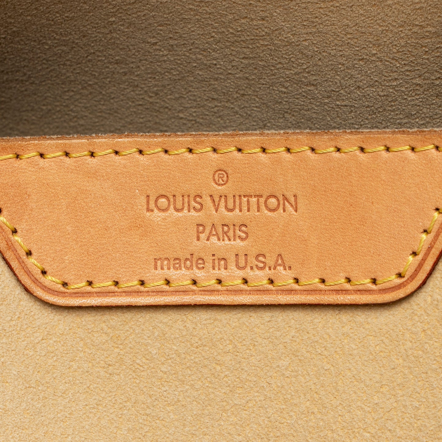 Louis Vuitton Monogram Canvas Retiro PM Satchel (SHF-22187)