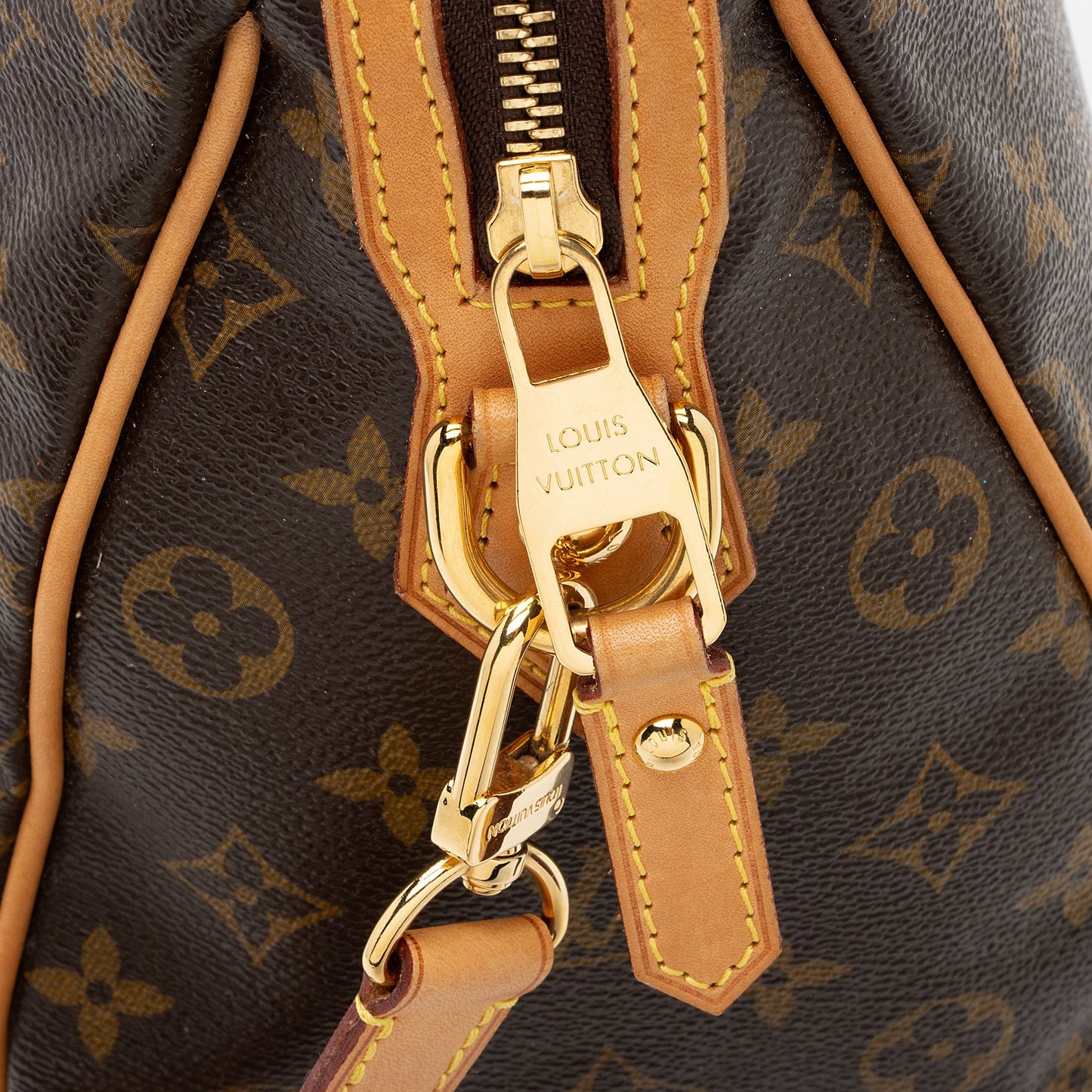 Louis Vuitton Monogram Canvas Retiro PM Satchel (SHF-XxTbdP)