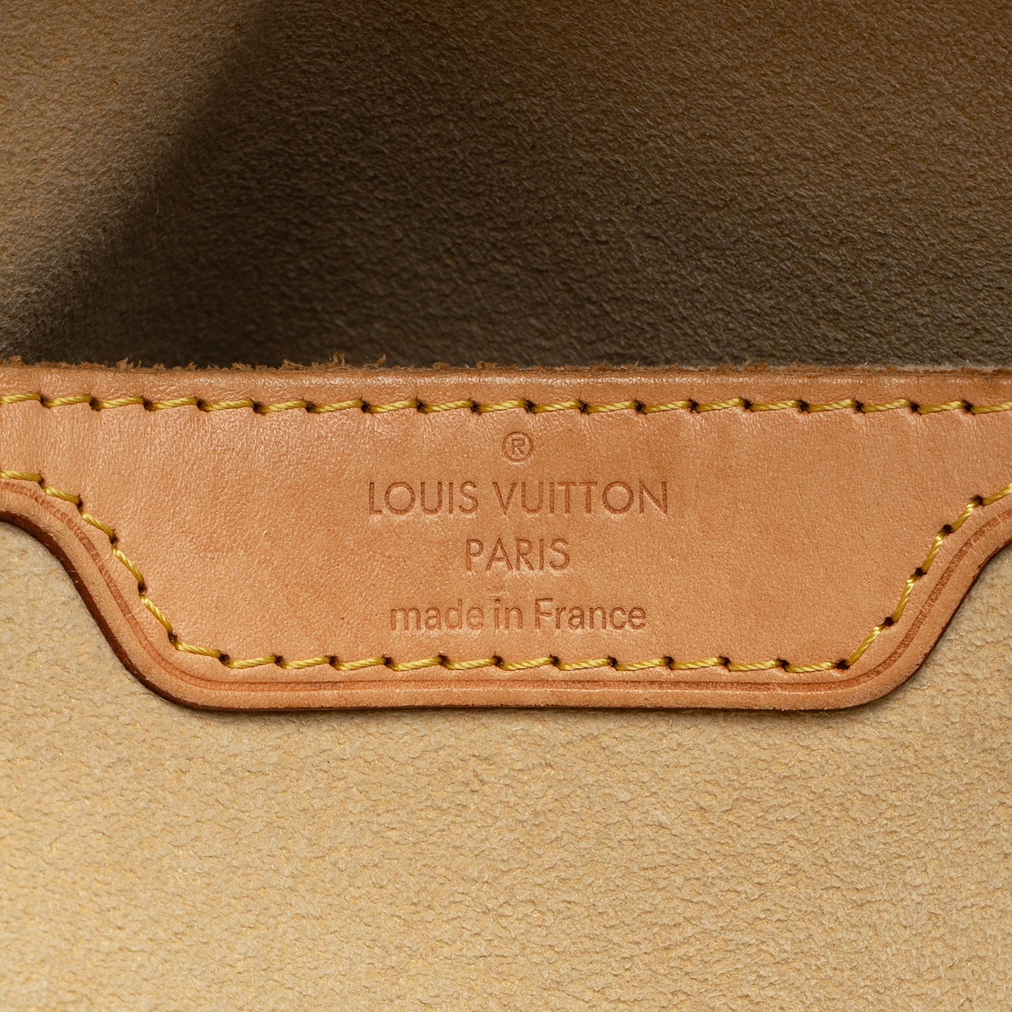 Louis Vuitton Monogram Canvas Retiro PM Satchel (SHF-TTqWfe)