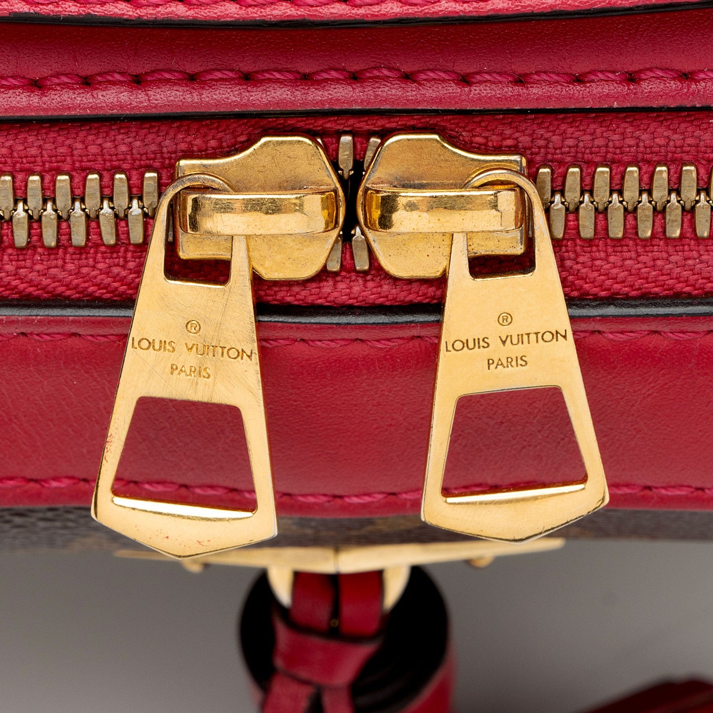 Louis Vuitton Monogram Canvas Saintonge Shoulder Bag (SHF-DntwNC)