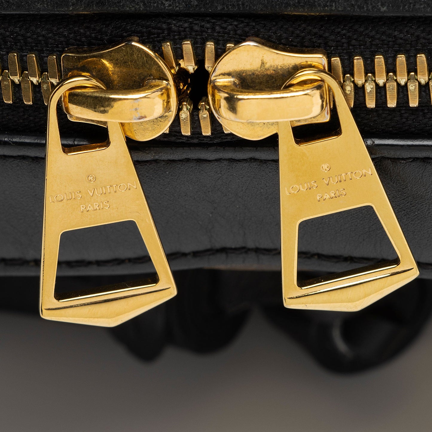 Louis Vuitton Monogram Canvas Saintonge Shoulder Bag (SHF-ETFrLO)