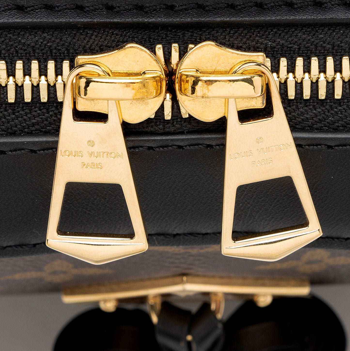 Louis Vuitton Monogram Canvas Saintonge Shoulder Bag