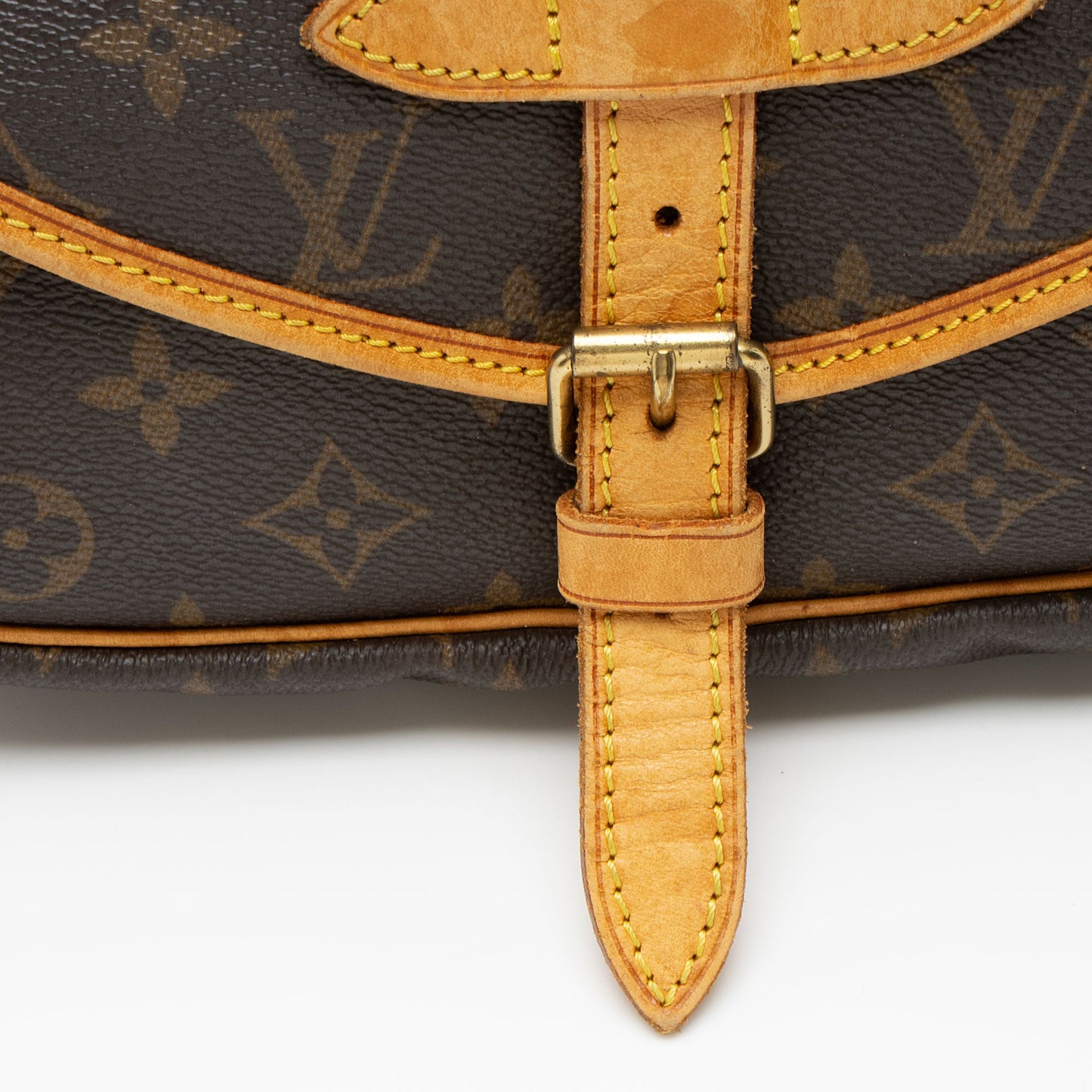 Louis Vuitton Monogram Canvas Saumur 30 Messenger