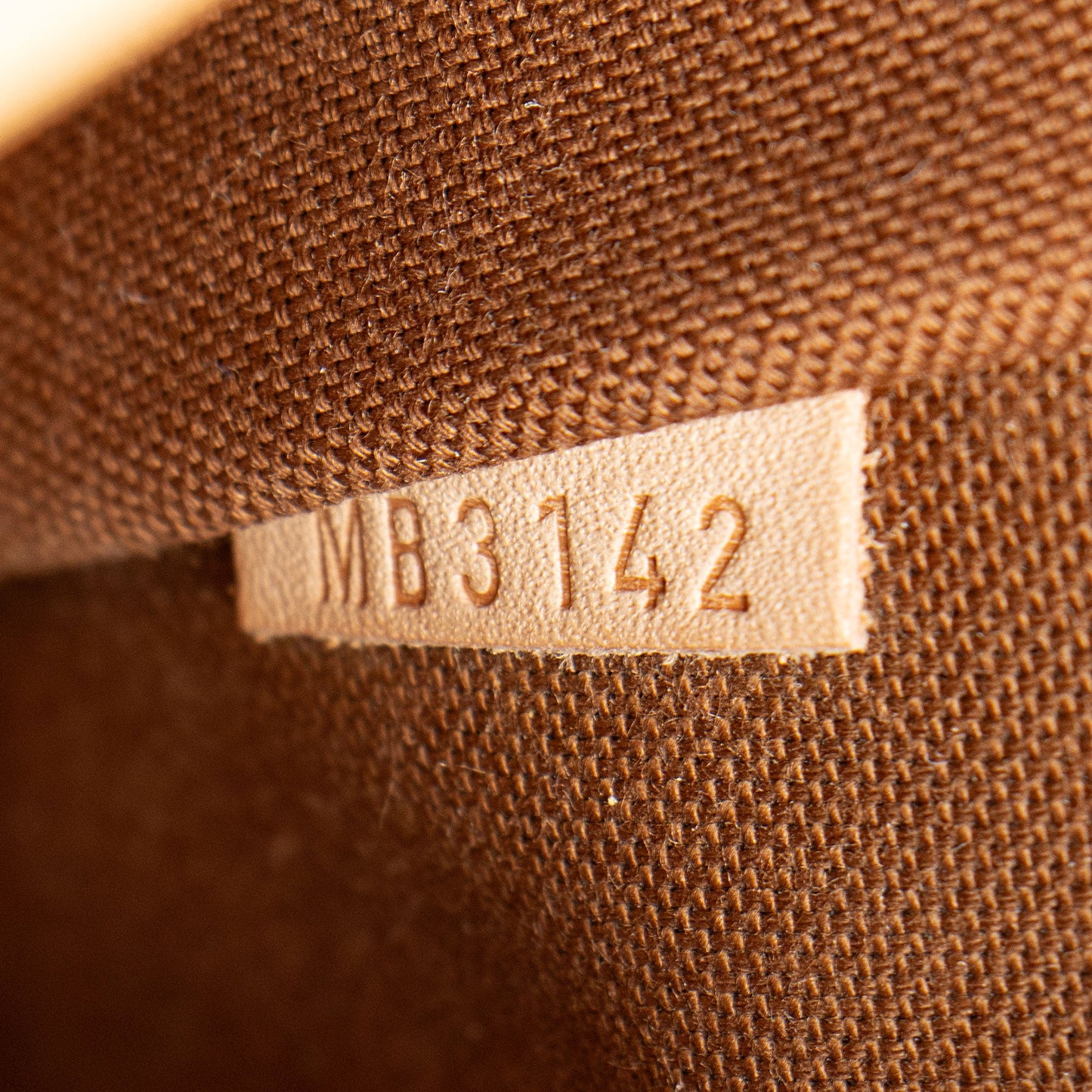 Louis Vuitton Monogram Canvas Saumur GM Messenger