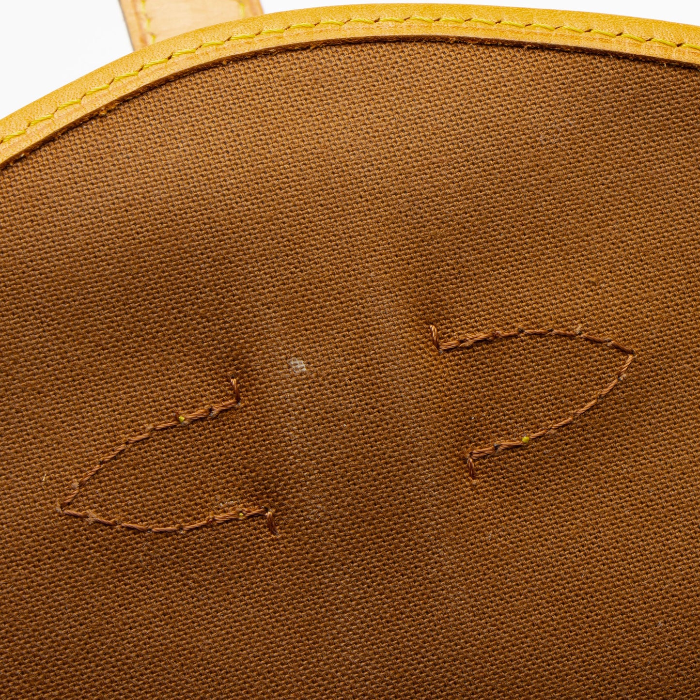 Louis Vuitton Monogram Canvas Saumur GM Messenger