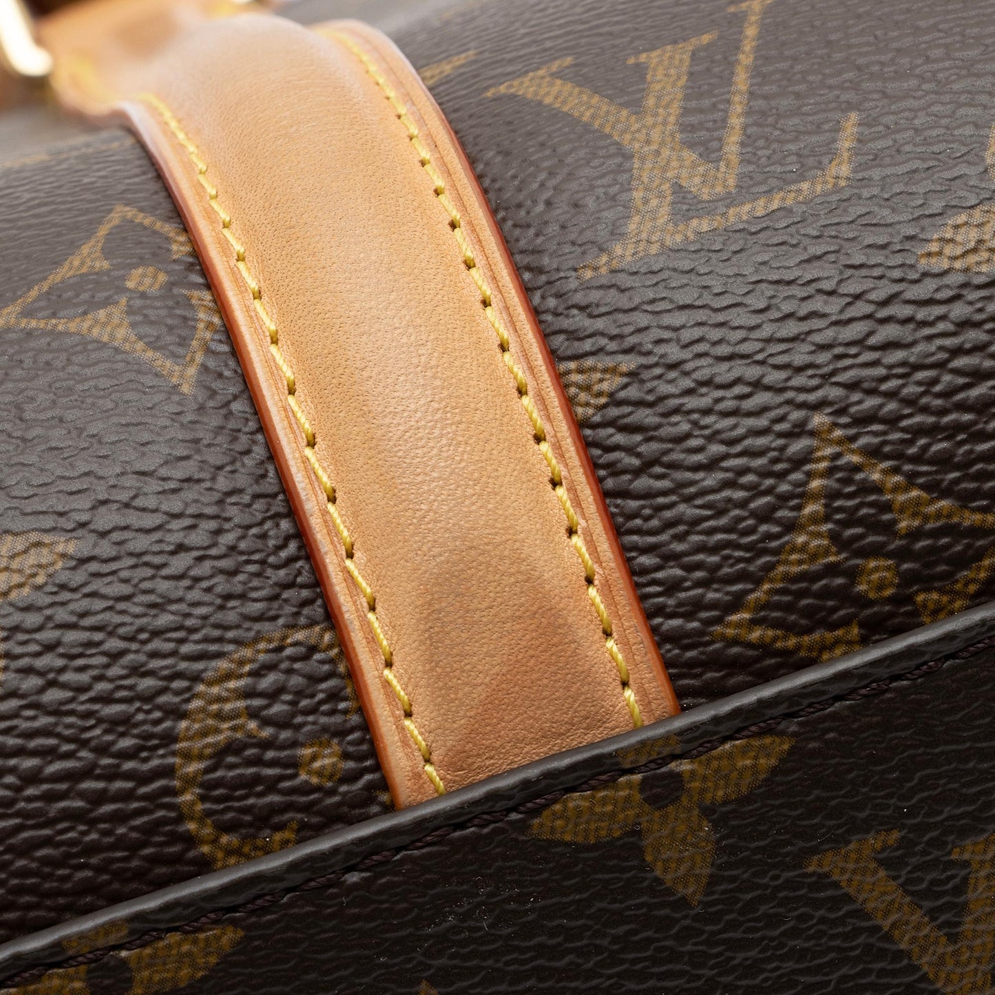 Louis Vuitton Monogram Canvas Soufflot MM Satchel (SHF-cmgf52)