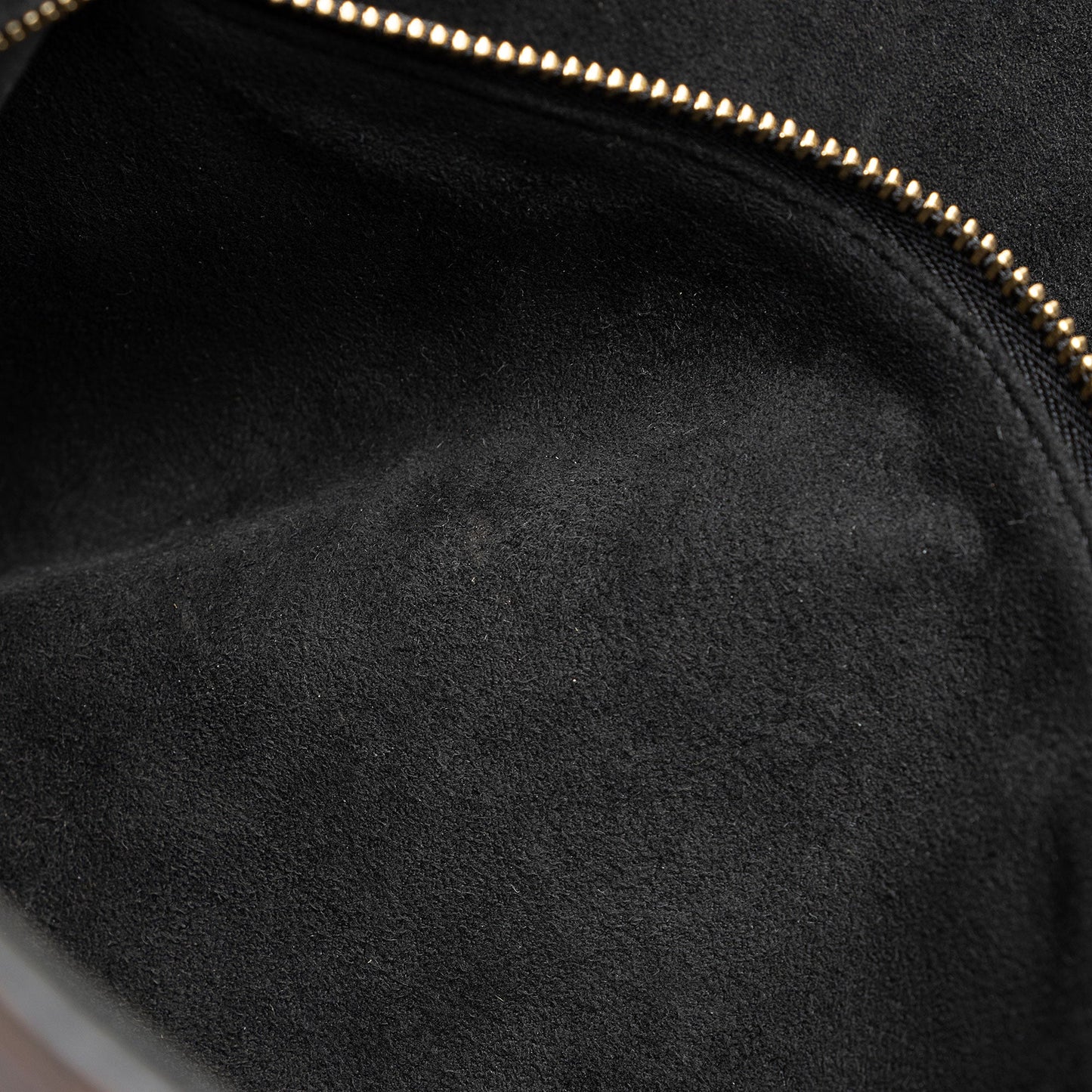 Louis Vuitton Monogram Canvas Soufflot MM Satchel (SHF-QtZo3k)